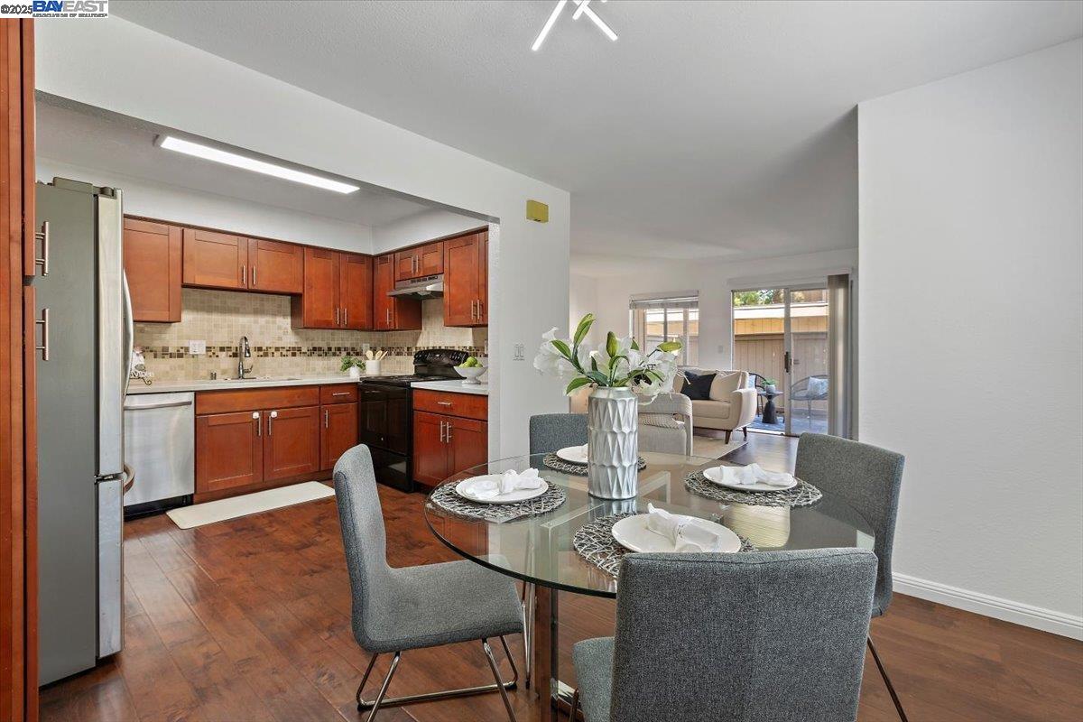 Photo #6: 41118836 Listing: Photo #6