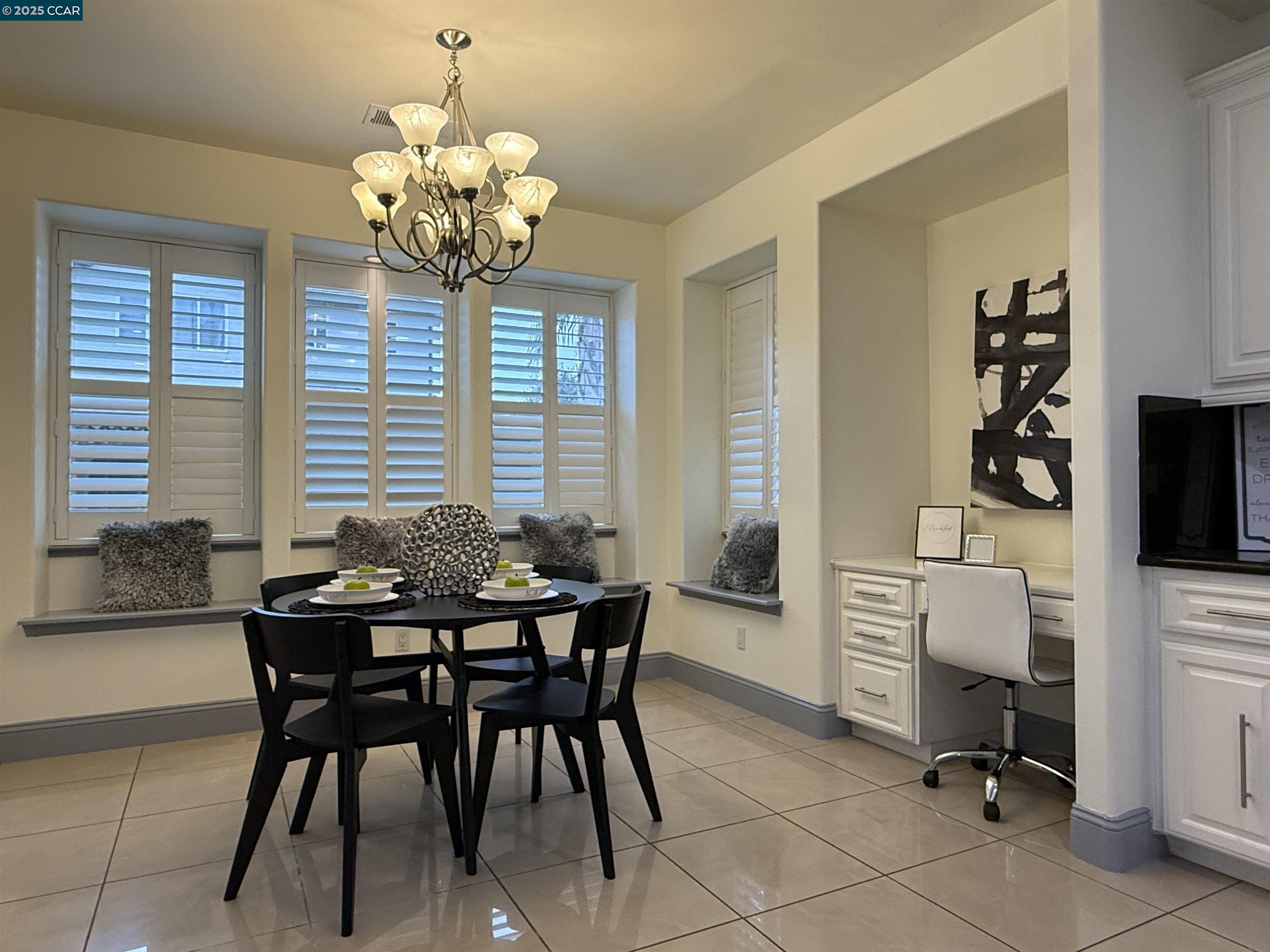 Detail Gallery Image 18 of 55 For 719 Sarah Therese Way, Modesto,  CA 95351 - 4 Beds | 4 Baths