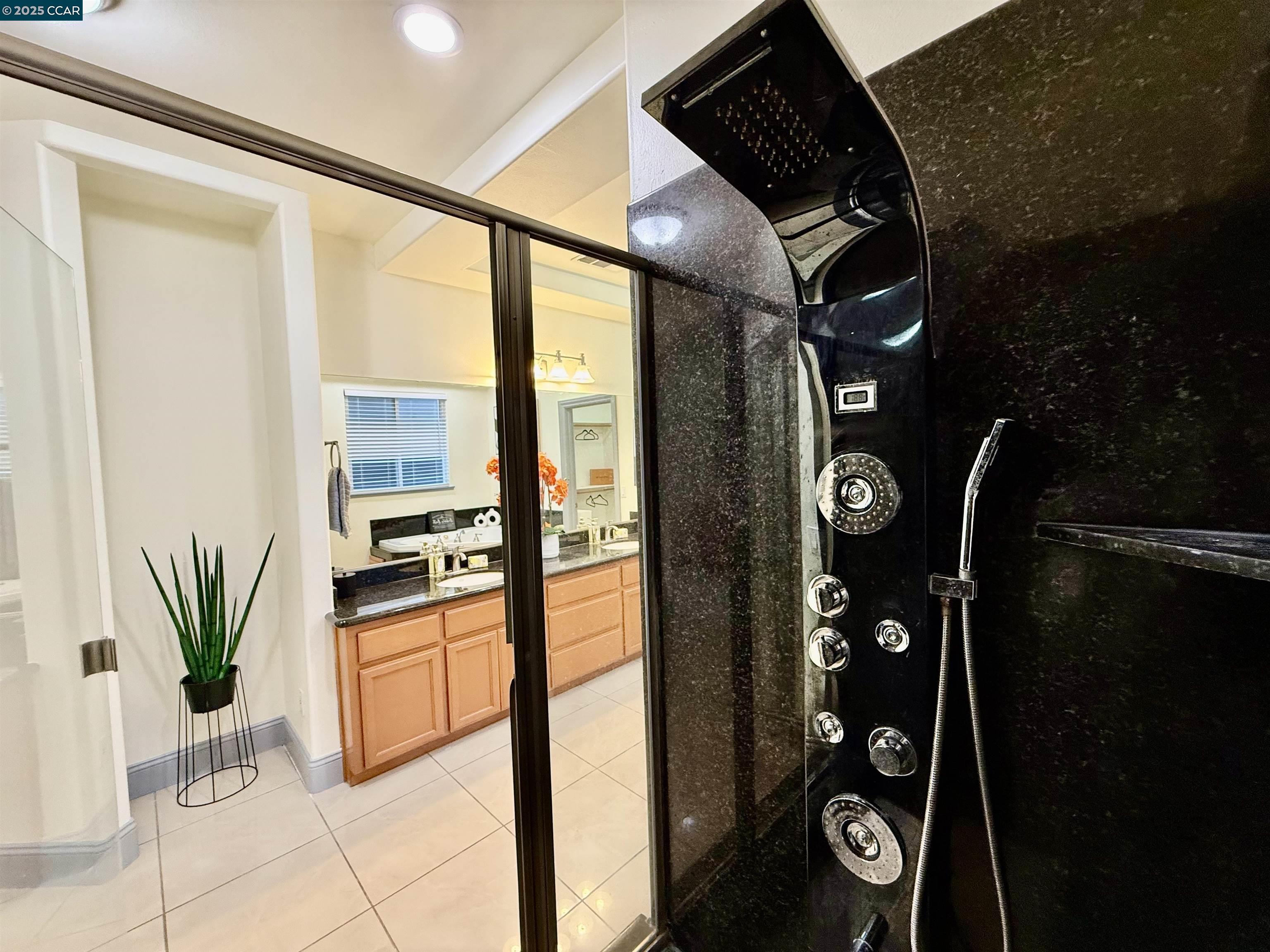 Detail Gallery Image 27 of 55 For 719 Sarah Therese Way, Modesto,  CA 95351 - 4 Beds | 4 Baths