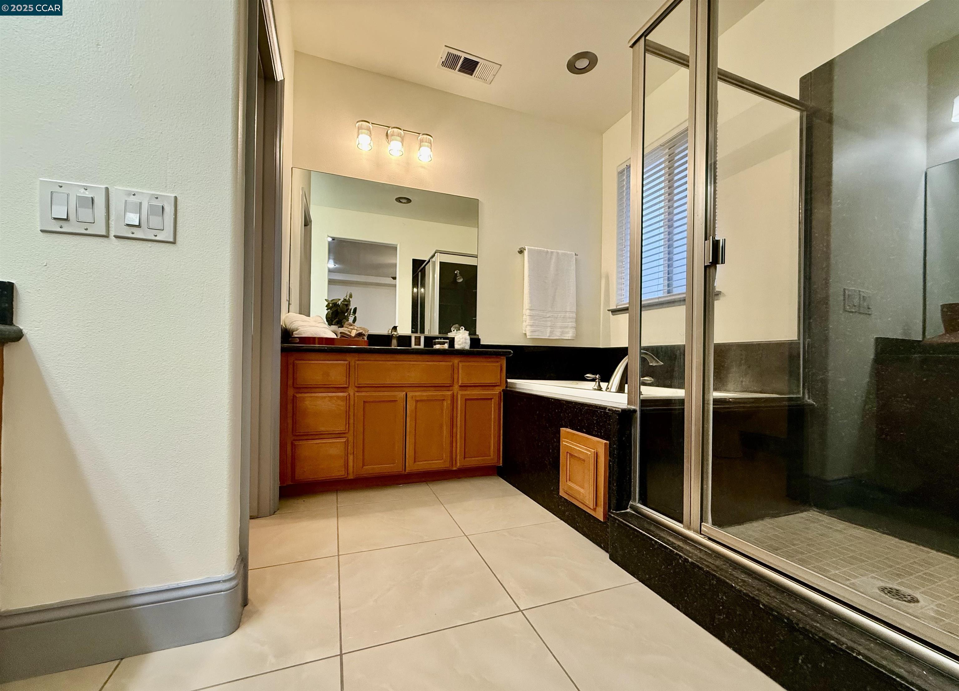 Detail Gallery Image 34 of 55 For 719 Sarah Therese Way, Modesto,  CA 95351 - 4 Beds | 4 Baths