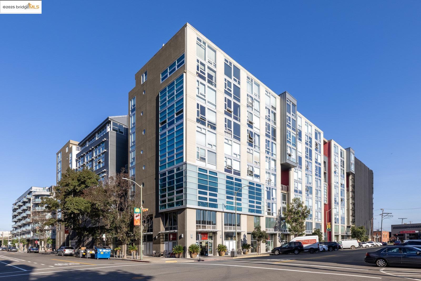 Detail Gallery Image 2 of 32 For 311 Oak Street #829,  Oakland,  CA 94607 - 1 Beds | 1 Baths