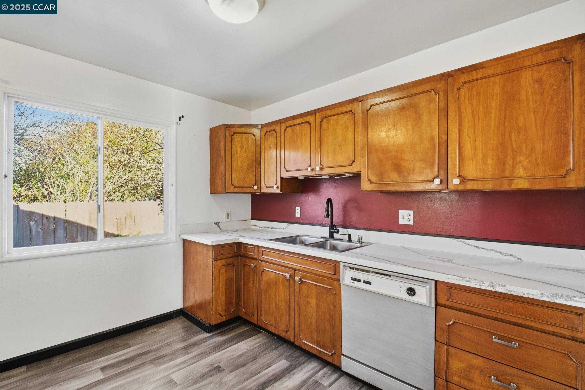 Detail Gallery Image 15 of 35 For 19736 Royal Ave, Hayward,  CA 94541 - 3 Beds | 1 Baths