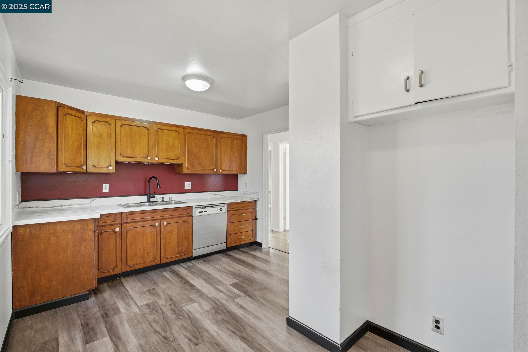 Detail Gallery Image 16 of 35 For 19736 Royal Ave, Hayward,  CA 94541 - 3 Beds | 1 Baths