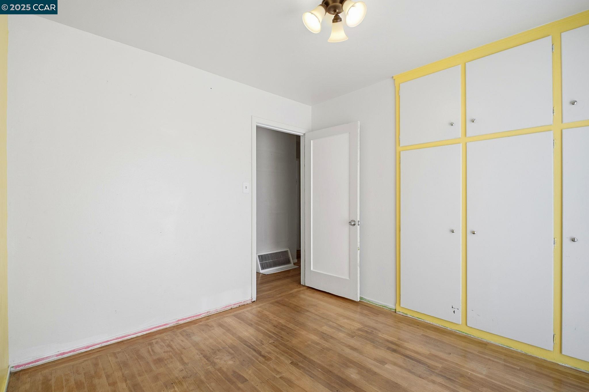 Detail Gallery Image 19 of 35 For 19736 Royal Ave, Hayward,  CA 94541 - 3 Beds | 1 Baths