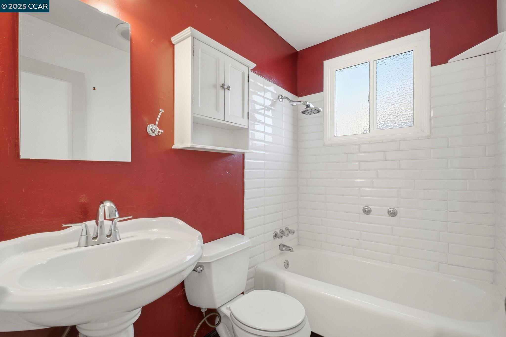 Detail Gallery Image 26 of 35 For 19736 Royal Ave, Hayward,  CA 94541 - 3 Beds | 1 Baths