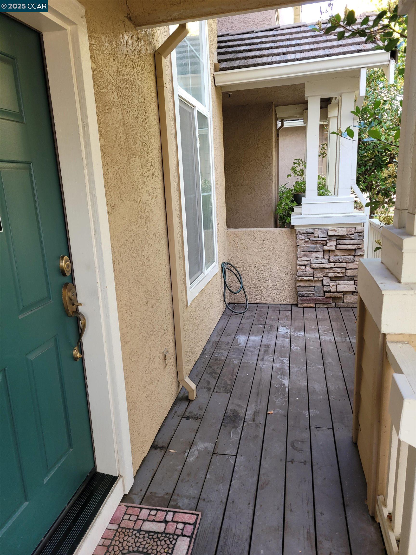 Detail Gallery Image 2 of 19 For 4764 Central Pkwy, Dublin,  CA 94568 - 3 Beds | 2/1 Baths