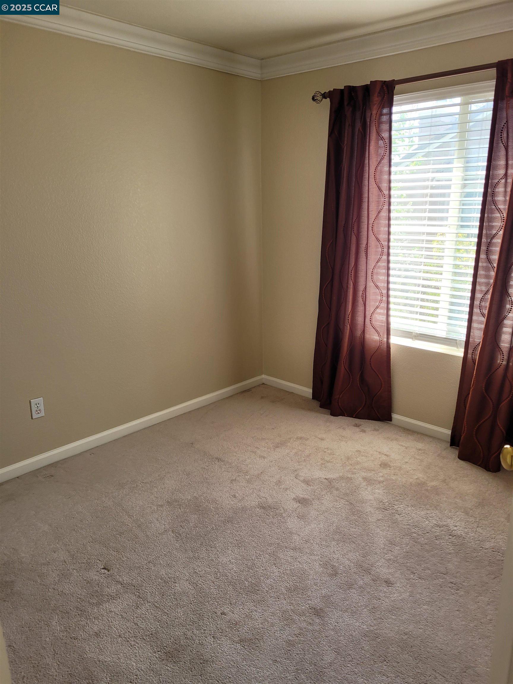 Detail Gallery Image 15 of 19 For 4764 Central Pkwy, Dublin,  CA 94568 - 3 Beds | 2/1 Baths