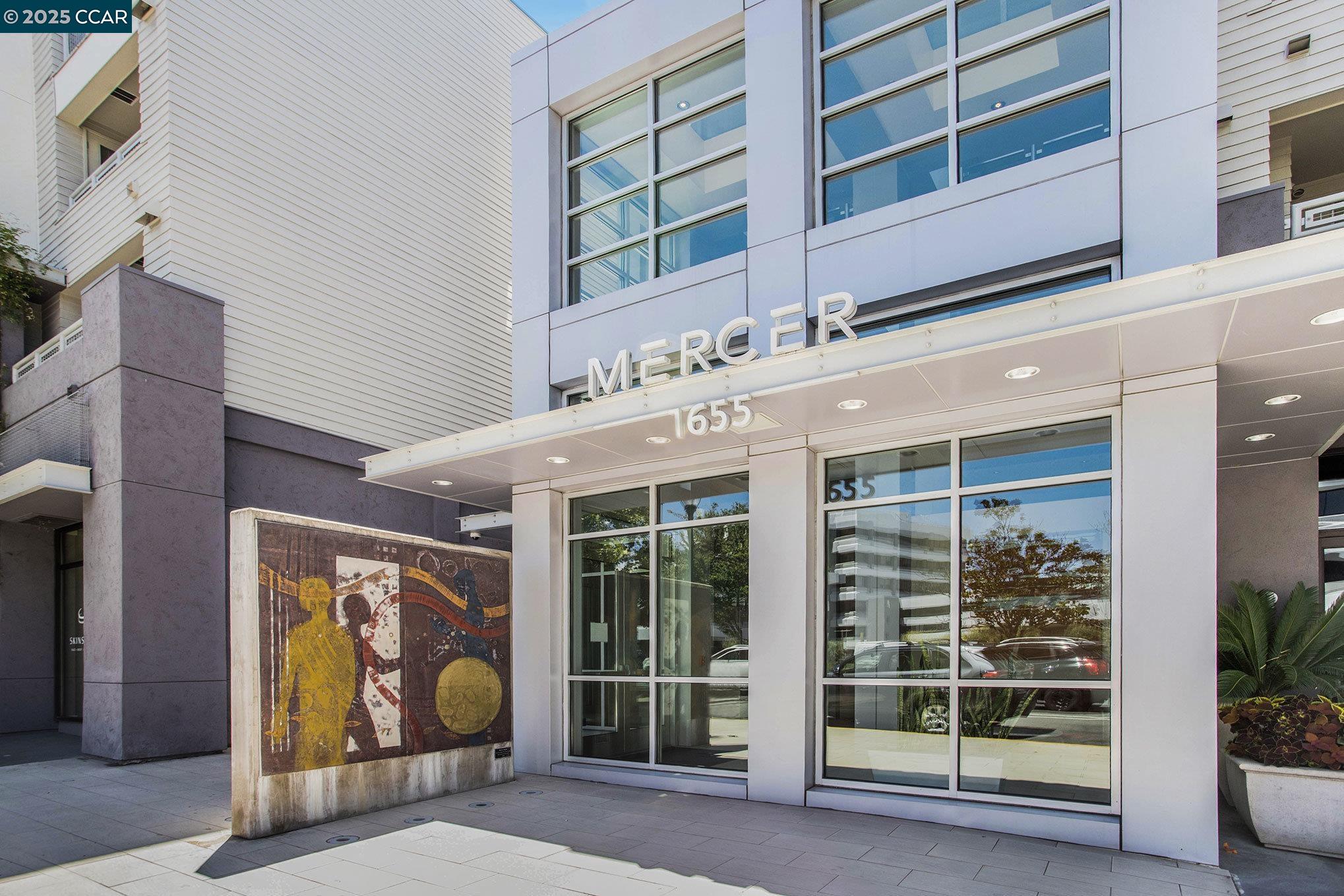 Detail Gallery Image 2 of 25 For 1655 N California Boulevard #114,  Walnut Creek,  CA 94596 - 2 Beds | 2 Baths