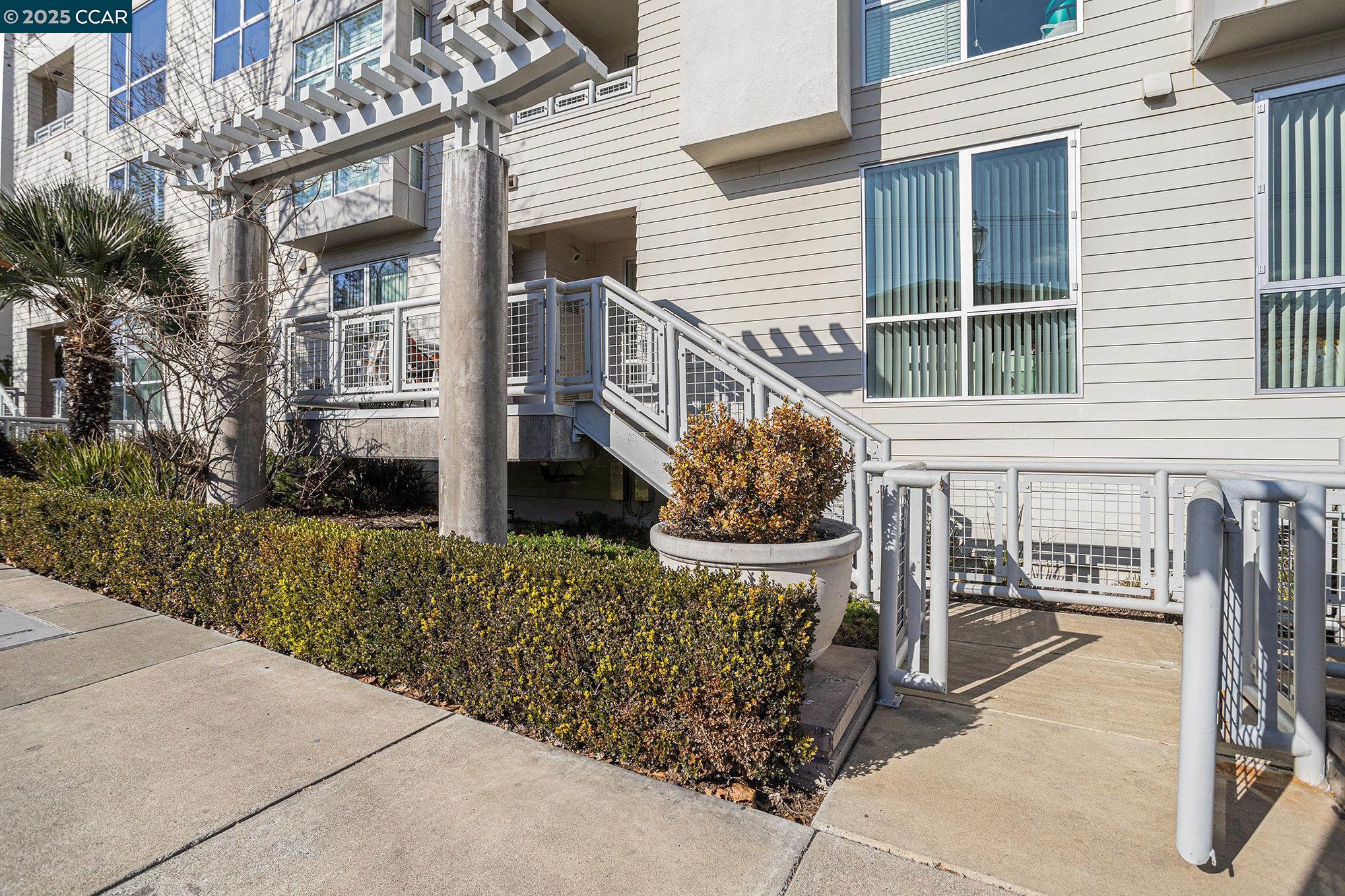 Detail Gallery Image 19 of 25 For 1655 N California Boulevard #114,  Walnut Creek,  CA 94596 - 2 Beds | 2 Baths