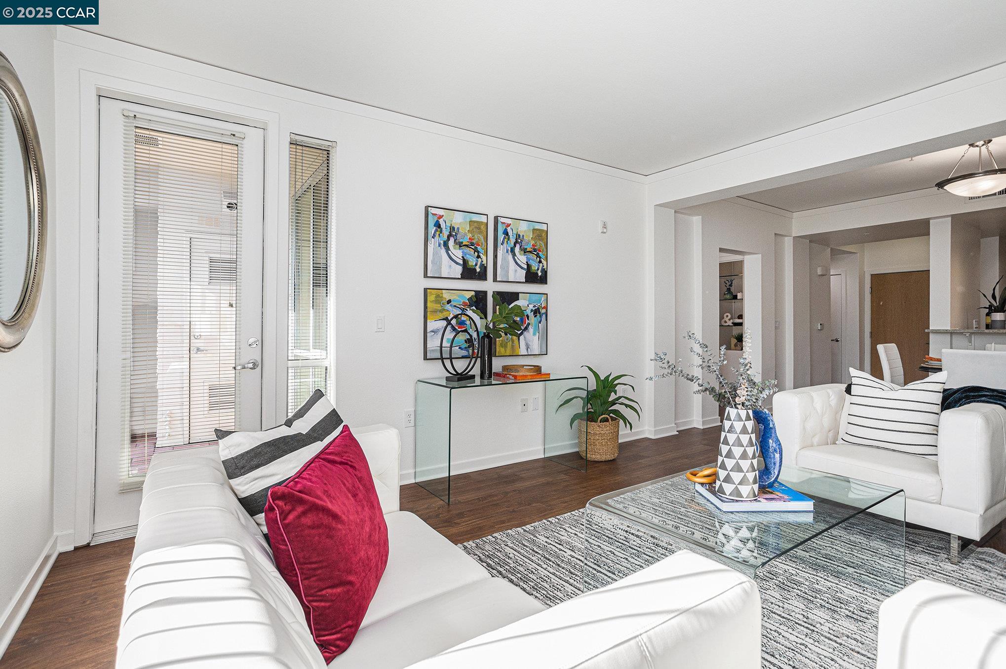 Detail Gallery Image 4 of 25 For 1655 N California Boulevard #114,  Walnut Creek,  CA 94596 - 2 Beds | 2 Baths