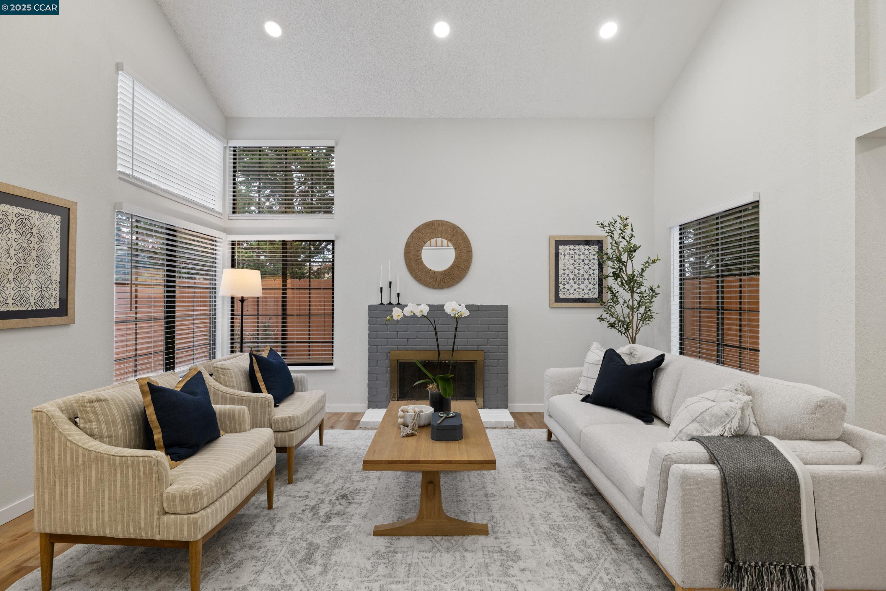 Detail Gallery Image 6 of 39 For 397 Seahorse Dr., Vallejo,  CA 94541-7165 - 4 Beds | 2/1 Baths