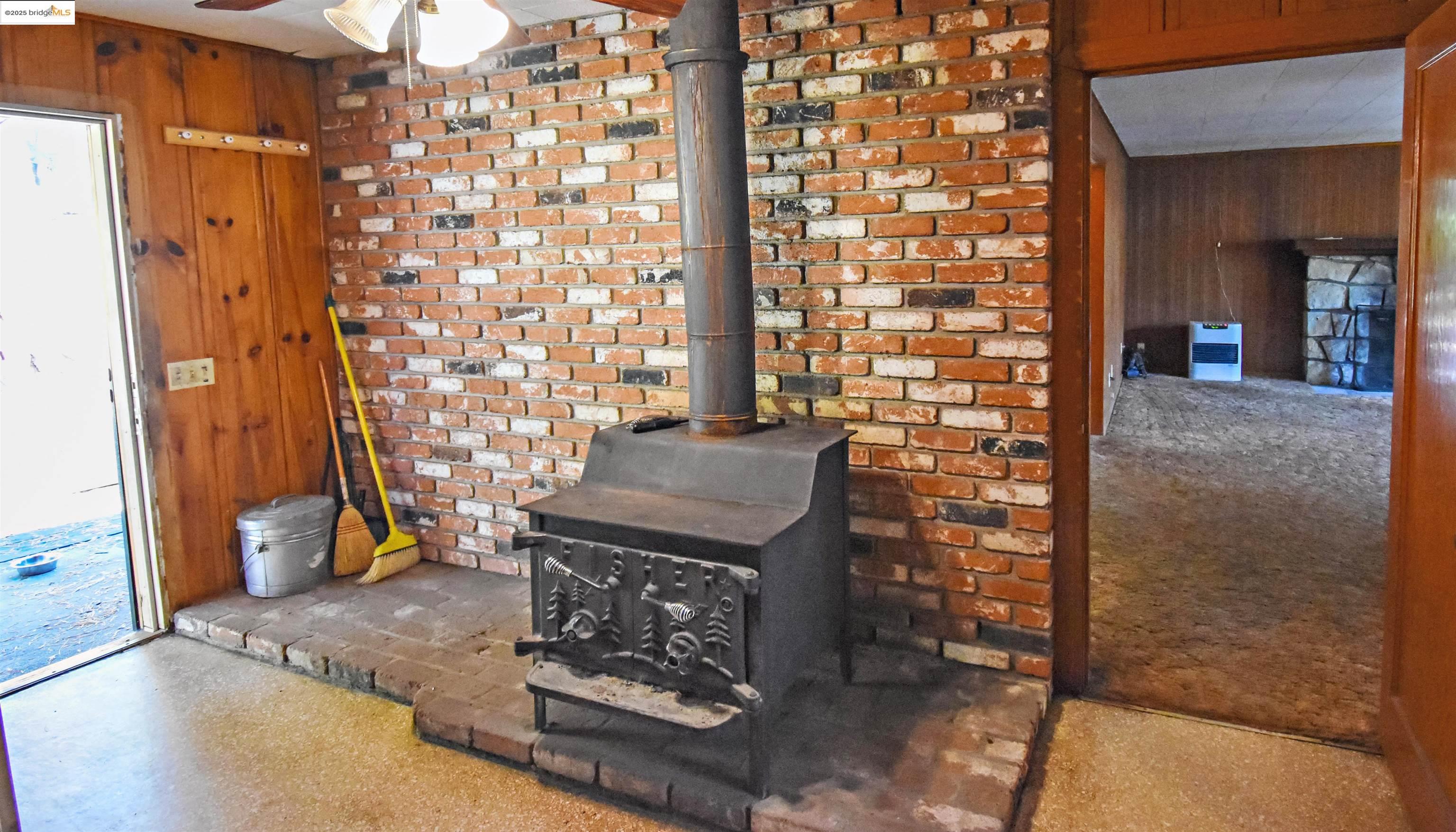 Detail Gallery Image 15 of 60 For 31920 State Highway 108, Strawberry,  CA 95375-0000 - 3 Beds | 2 Baths