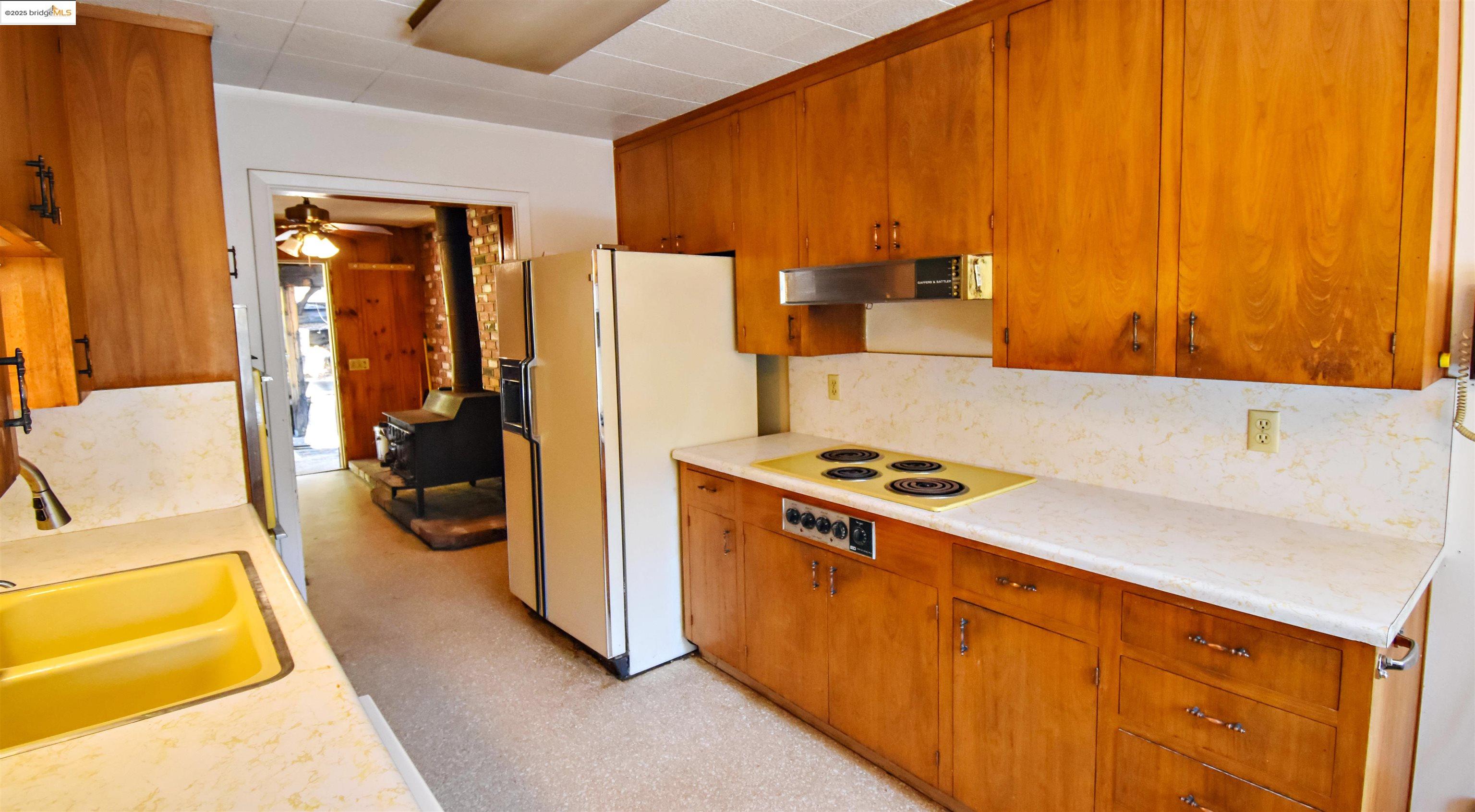 Detail Gallery Image 18 of 60 For 31920 State Highway 108, Strawberry,  CA 95375-0000 - 3 Beds | 2 Baths