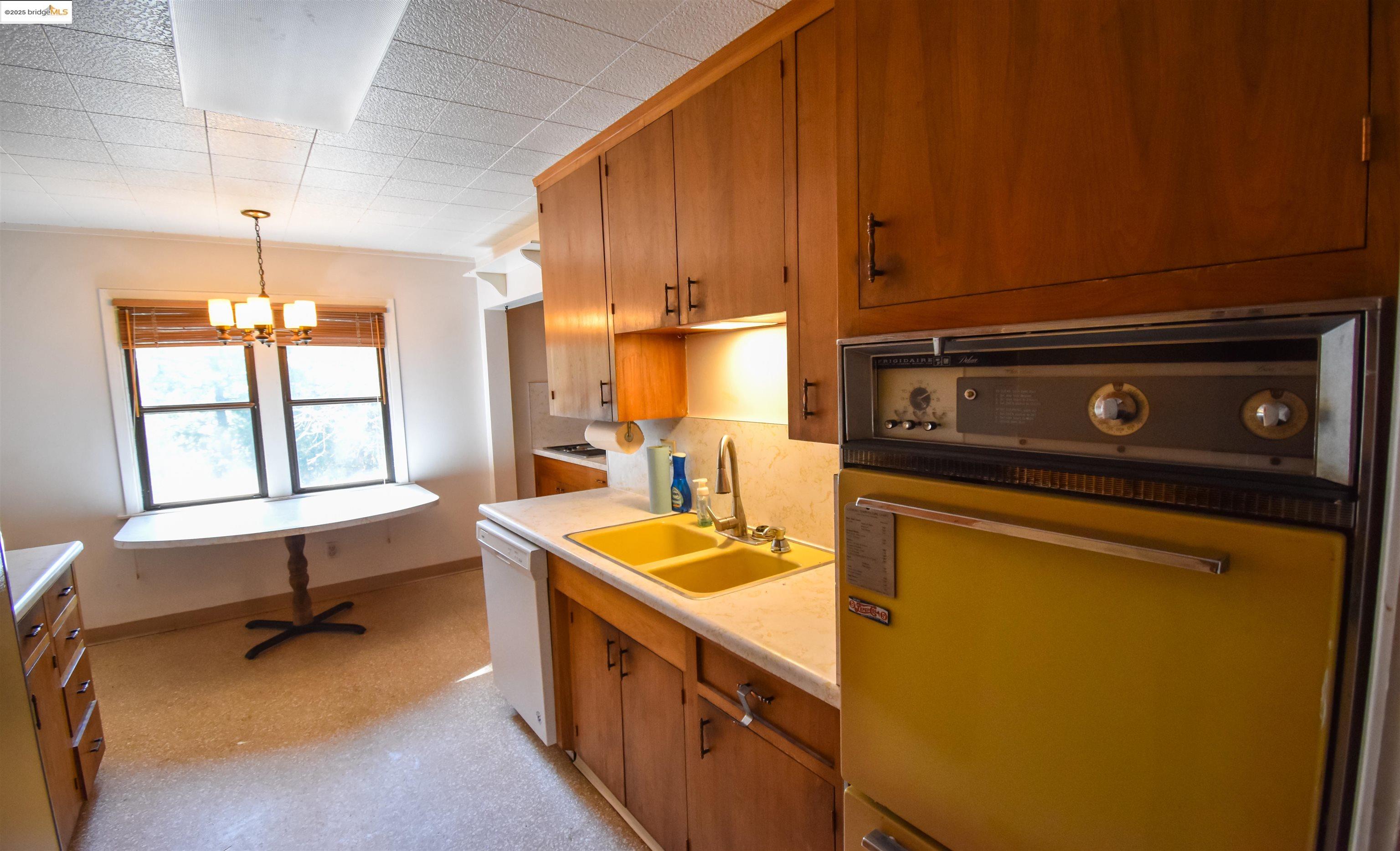 Detail Gallery Image 20 of 60 For 31920 State Highway 108, Strawberry,  CA 95375-0000 - 3 Beds | 2 Baths