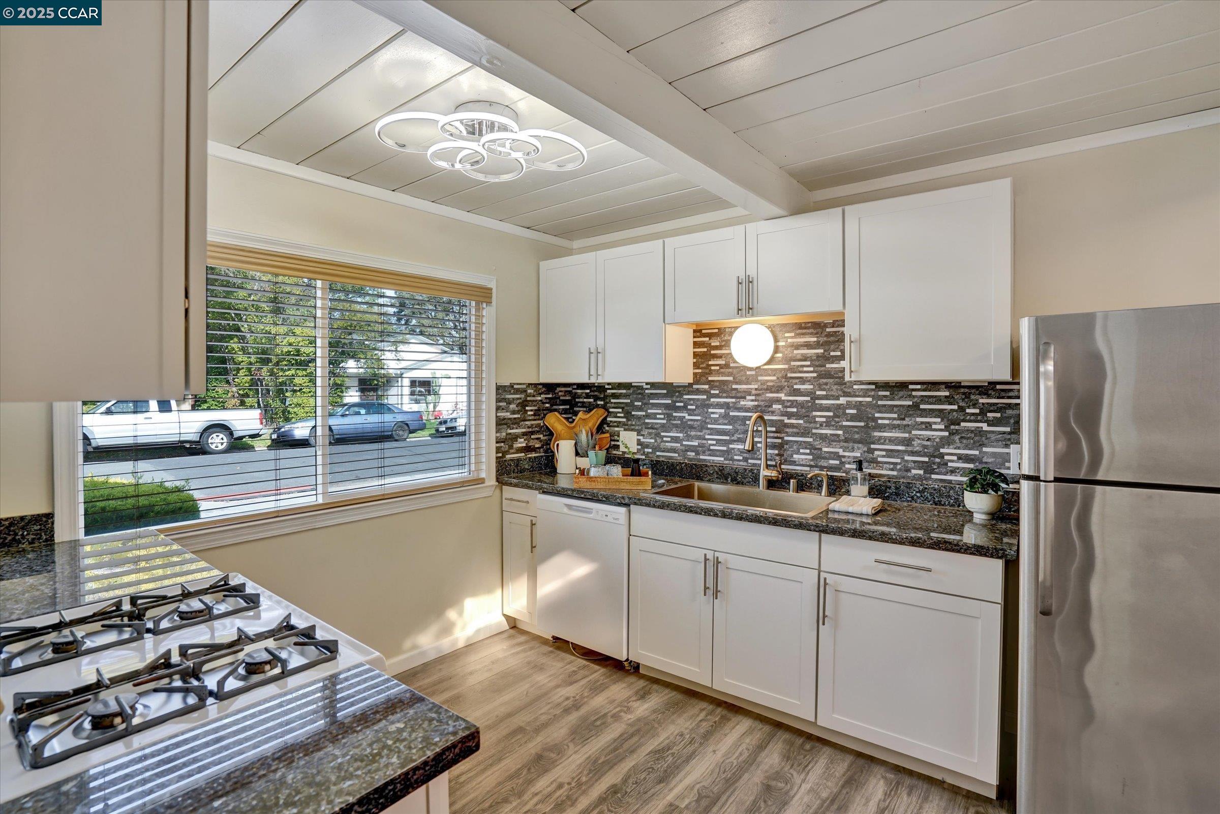 Detail Gallery Image 15 of 56 For 137 Diablo Ct, Pleasant Hill,  CA 94523 - 3 Beds | 1 Baths