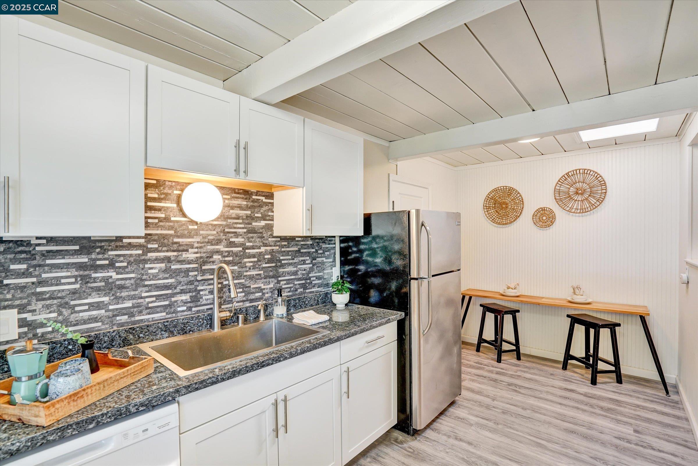 Detail Gallery Image 18 of 56 For 137 Diablo Ct, Pleasant Hill,  CA 94523 - 3 Beds | 1 Baths