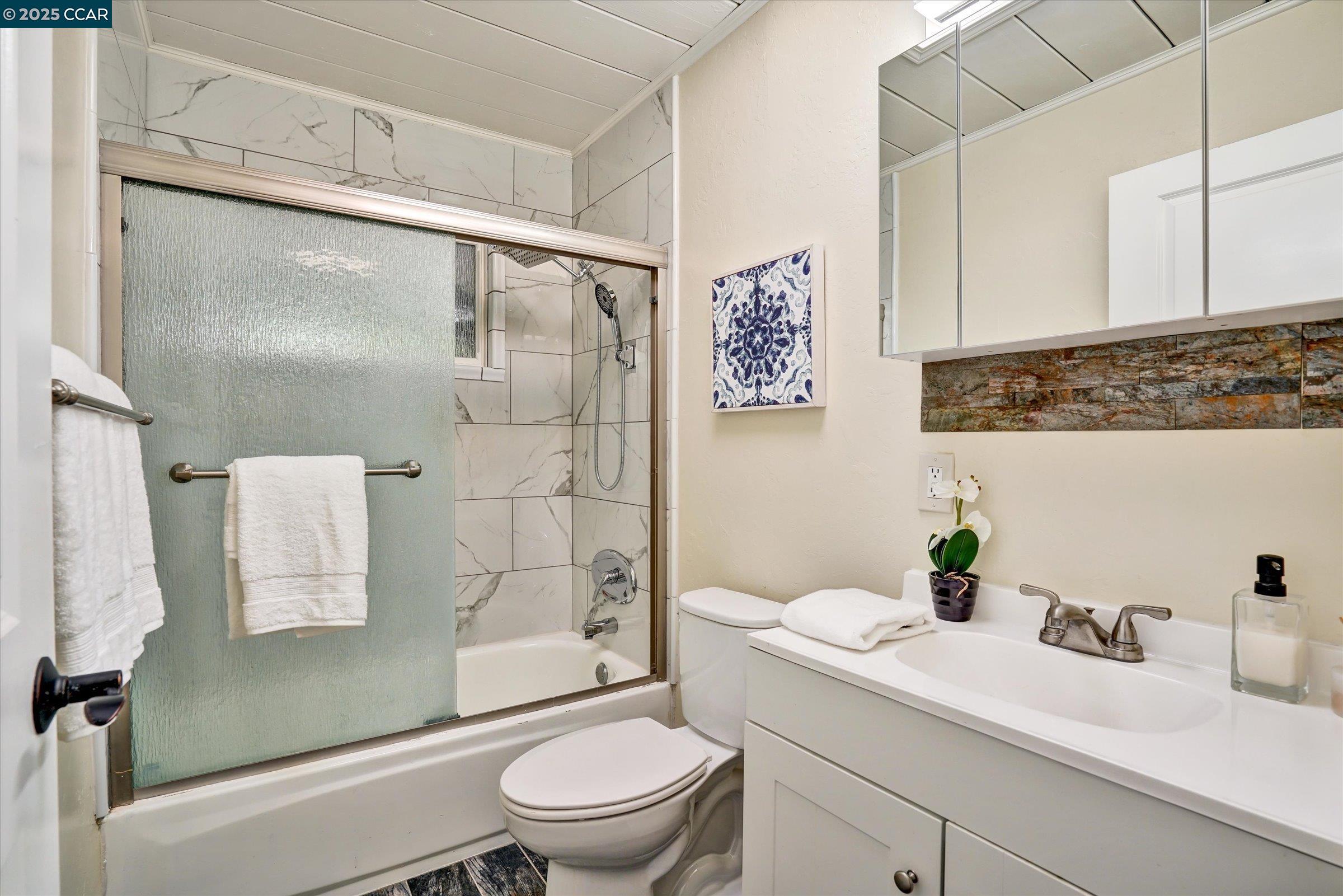 Detail Gallery Image 23 of 56 For 137 Diablo Ct, Pleasant Hill,  CA 94523 - 3 Beds | 1 Baths