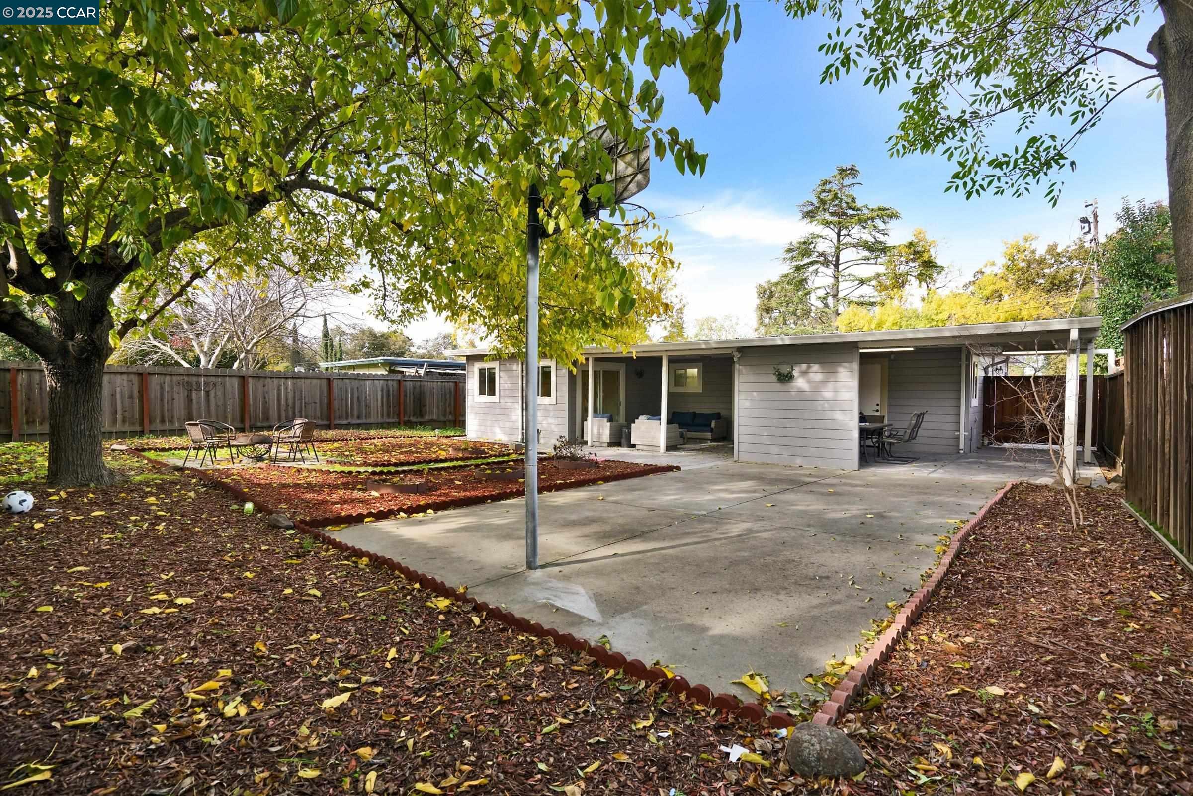 Detail Gallery Image 48 of 56 For 137 Diablo Ct, Pleasant Hill,  CA 94523 - 3 Beds | 1 Baths