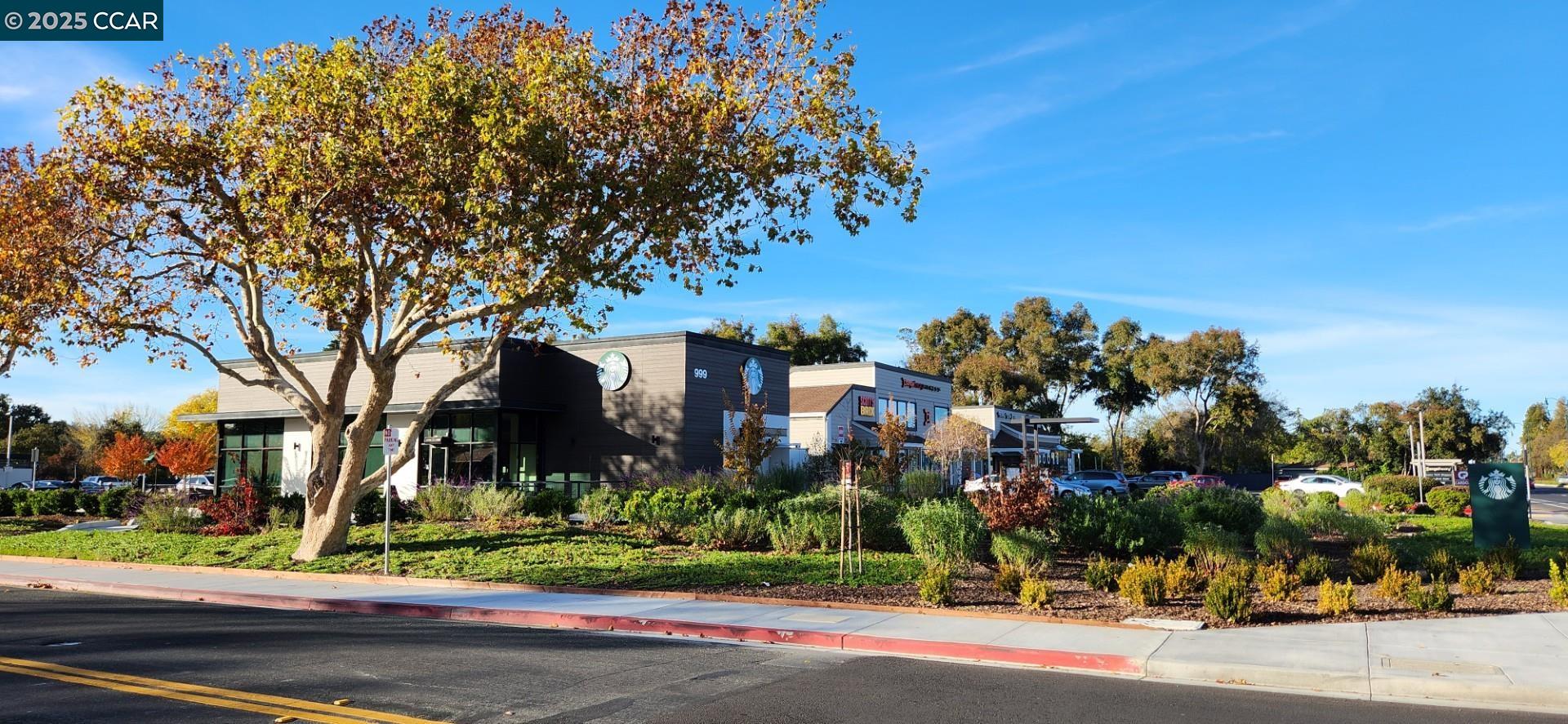 Detail Gallery Image 49 of 56 For 137 Diablo Ct, Pleasant Hill,  CA 94523 - 3 Beds | 1 Baths