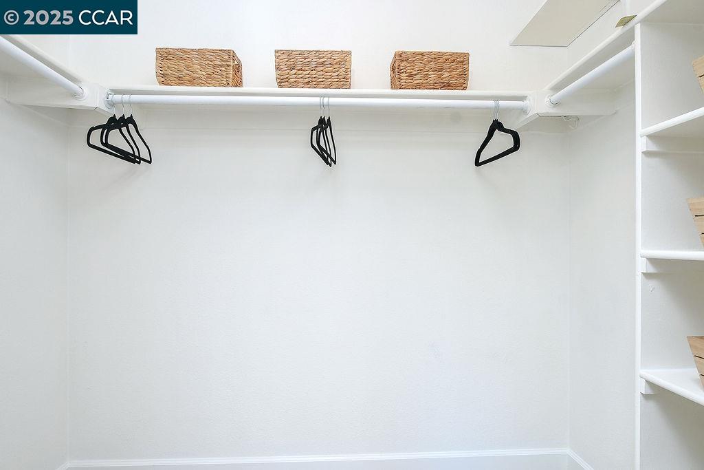 Detail Gallery Image 22 of 33 For 2414 Heatherleaf Ln, Martinez,  CA 94553 - 3 Beds | 2 Baths