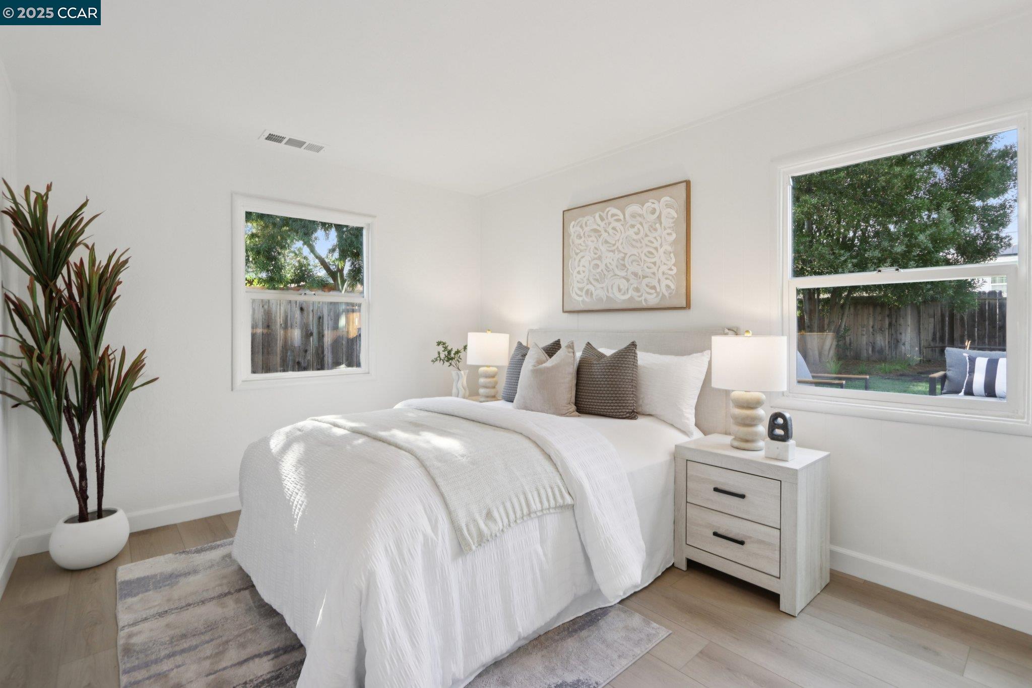 Detail Gallery Image 16 of 31 For 1467 Cape Cod Way, Concord,  CA 94521 - 4 Beds | 2 Baths