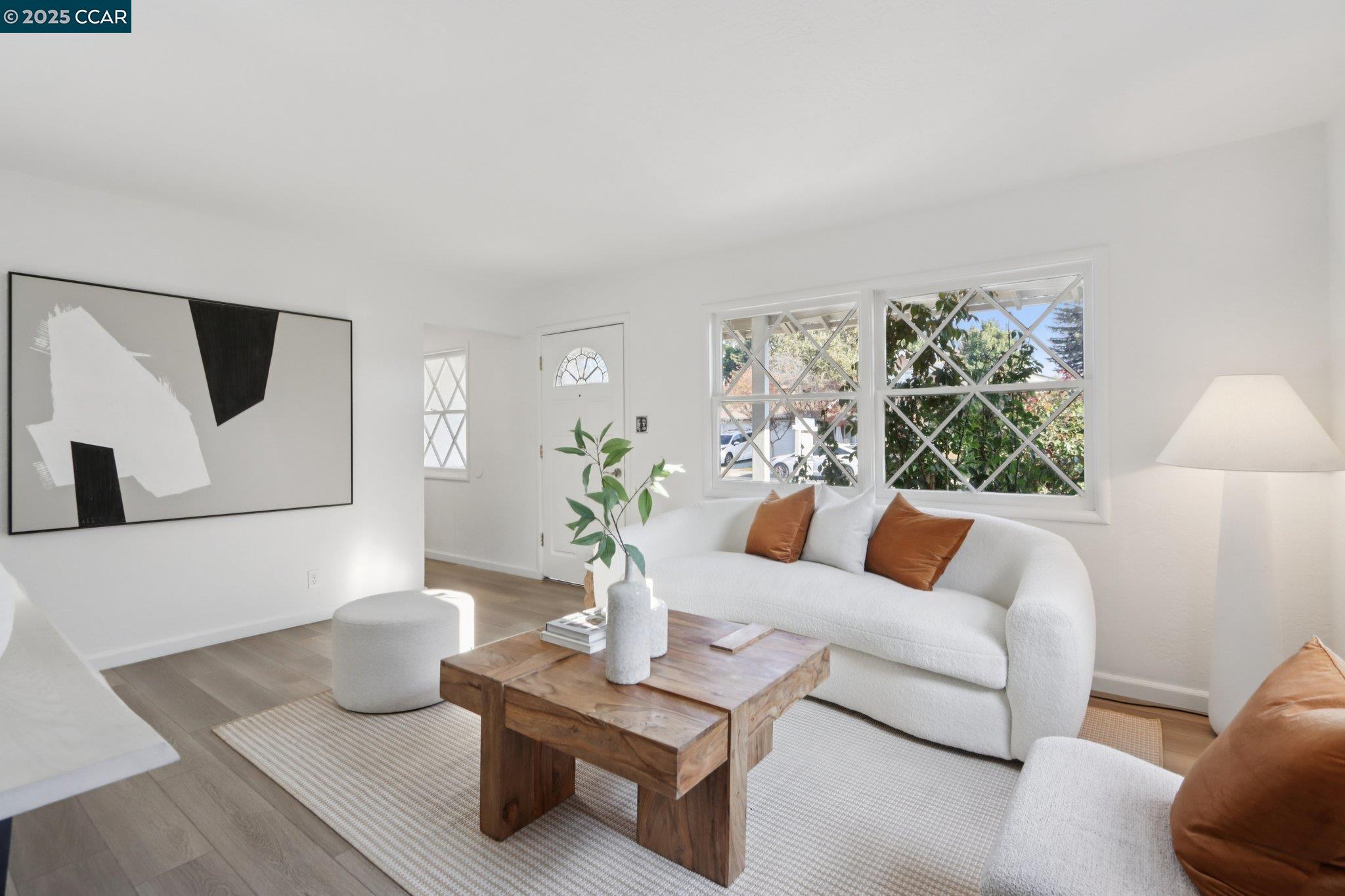 Detail Gallery Image 8 of 31 For 1467 Cape Cod Way, Concord,  CA 94521 - 4 Beds | 2 Baths