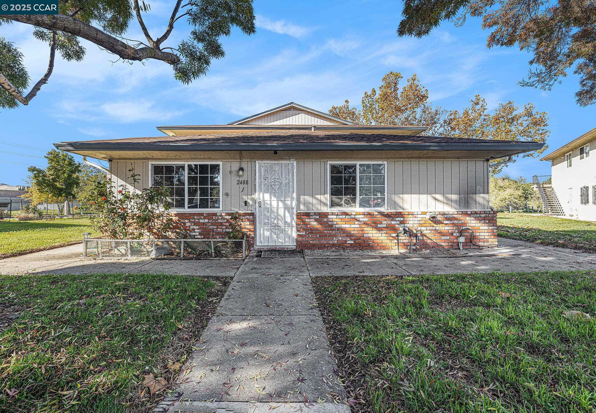 Detail Gallery Image 3 of 16 For 2408 Lemontree Ct #1,  Antioch,  CA 94509 - 2 Beds | 1 Baths