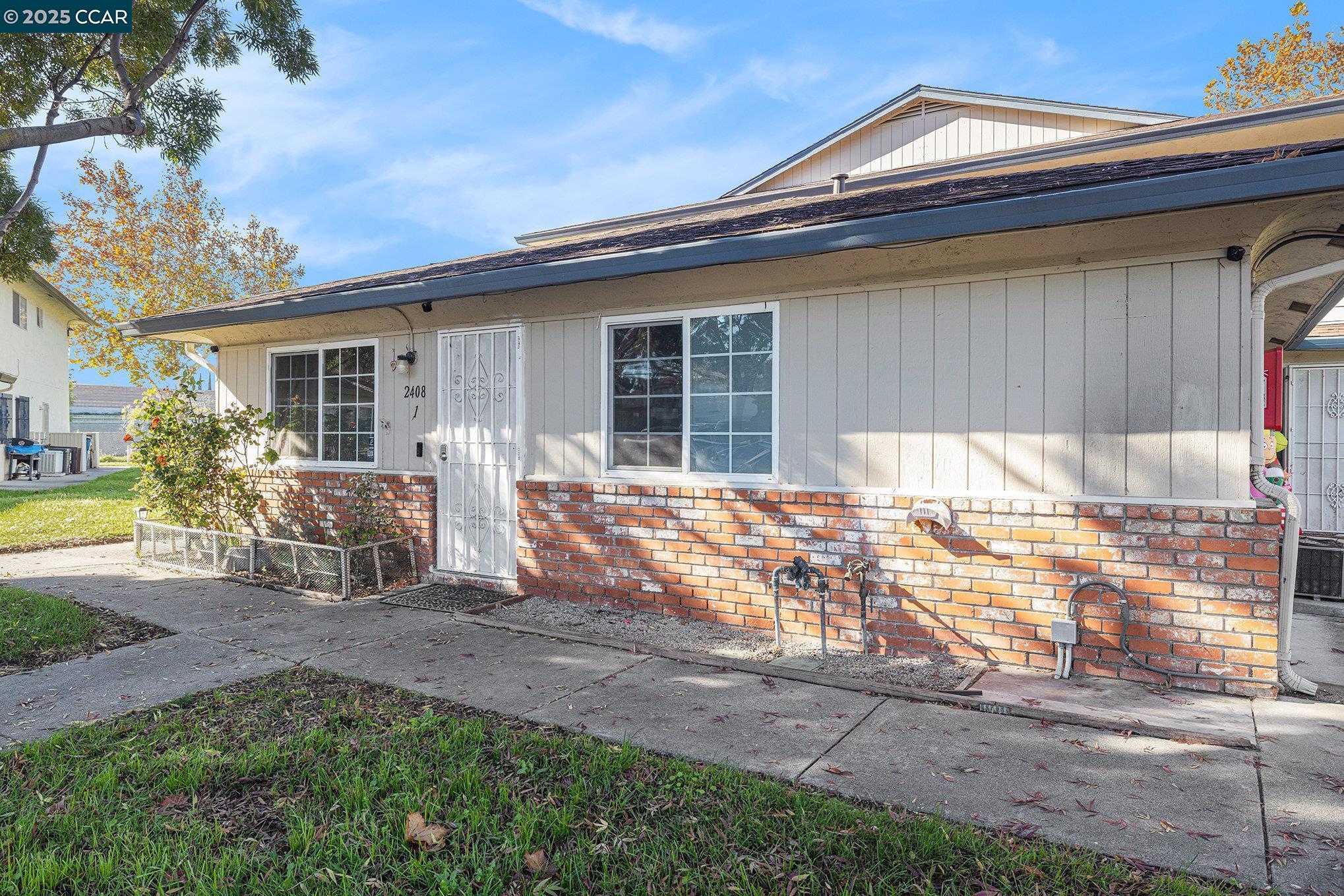 Photo #4: 41118857 Listing: Photo #4