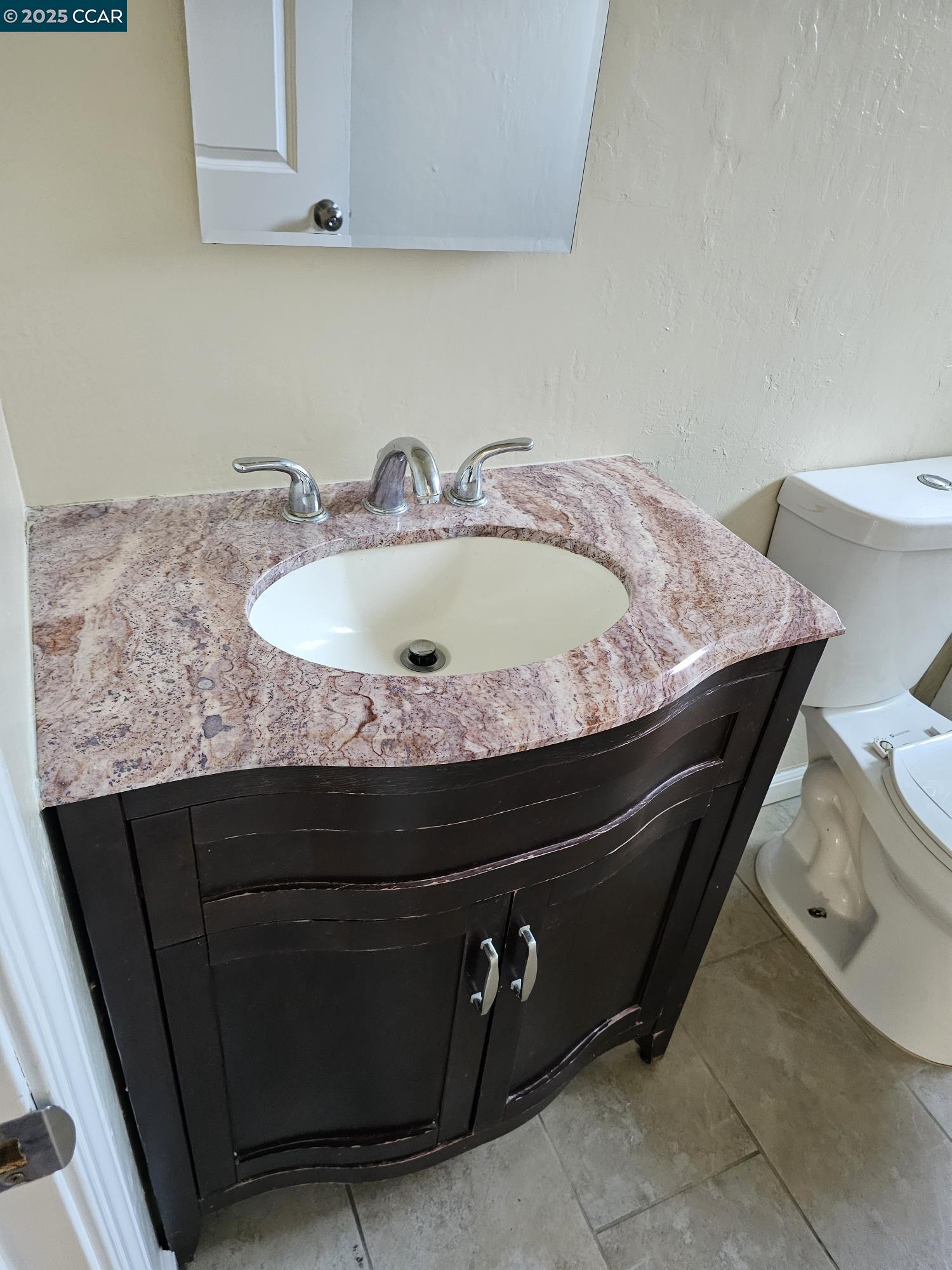 Detail Gallery Image 5 of 12 For 2287 Cuadra Ct #4,  Pinole,  CA 94564 - 2 Beds | 1 Baths
