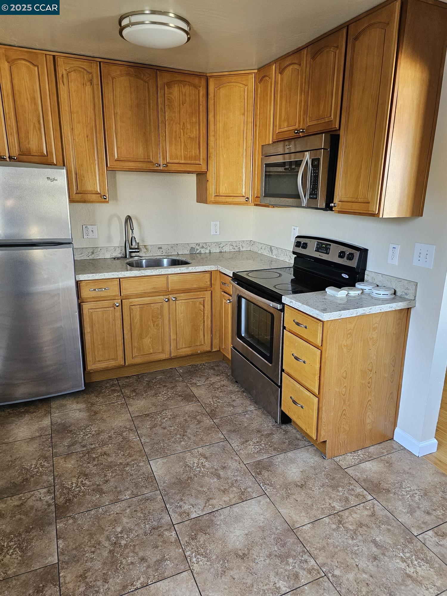 Detail Gallery Image 8 of 12 For 2287 Cuadra Ct #4,  Pinole,  CA 94564 - 2 Beds | 1 Baths