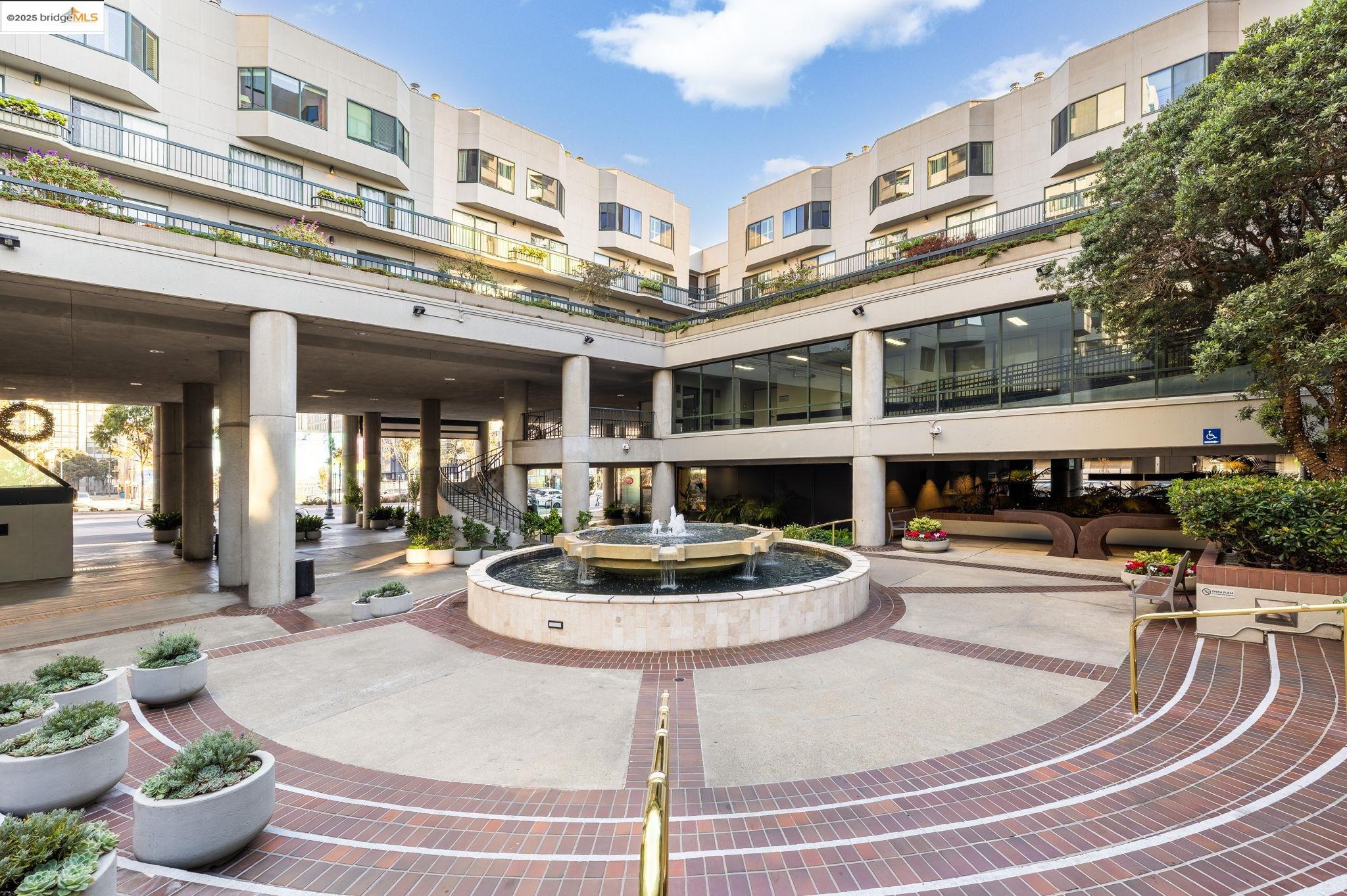 Detail Gallery Image 2 of 59 For 601 Van Ness Ave #441,  San Francisco,  CA 94102 - 1 Beds | 1 Baths