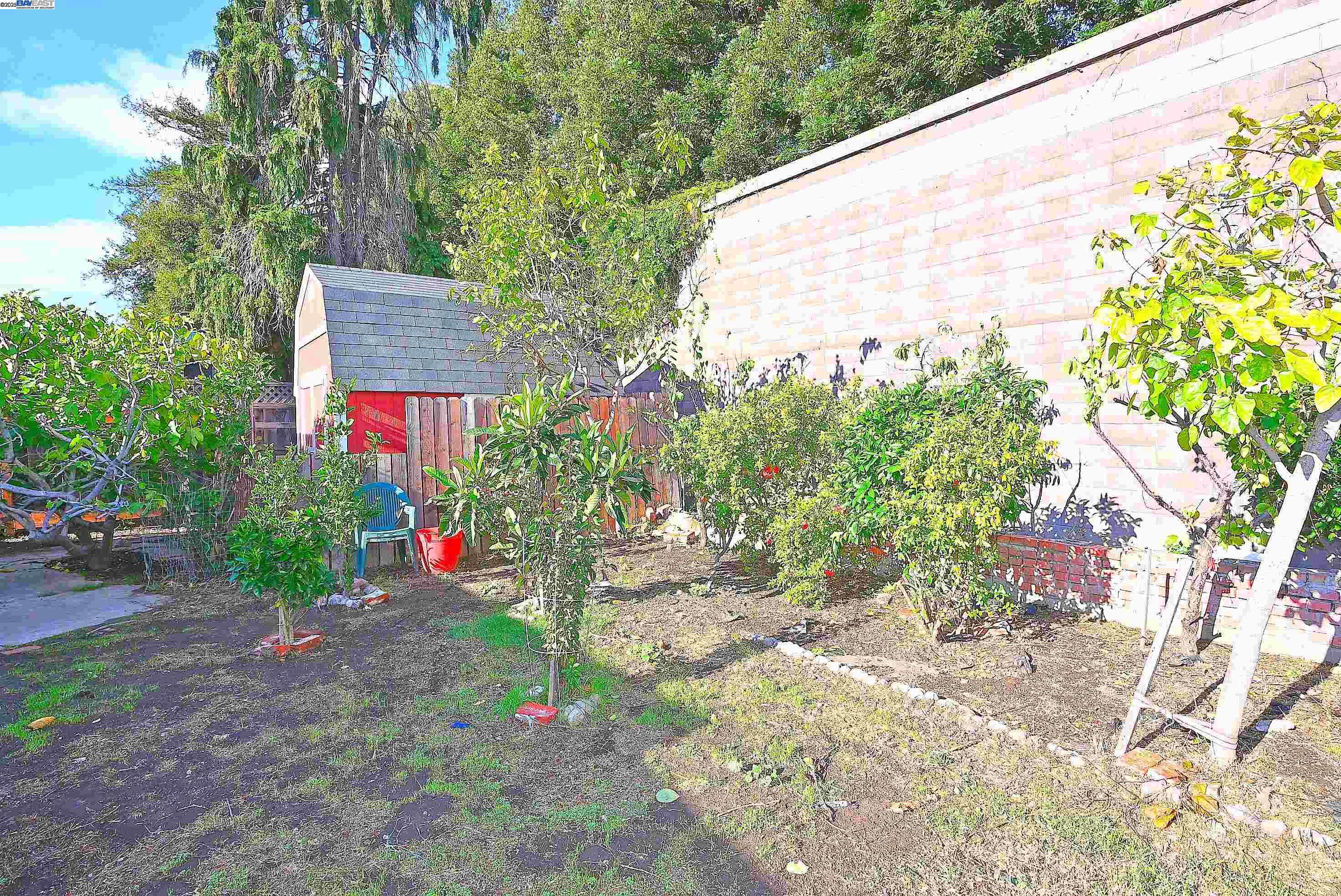 Detail Gallery Image 27 of 29 For 19092 Ricardo Ave, San Lorenzo,  CA 94541 - 5 Beds | 2/1 Baths