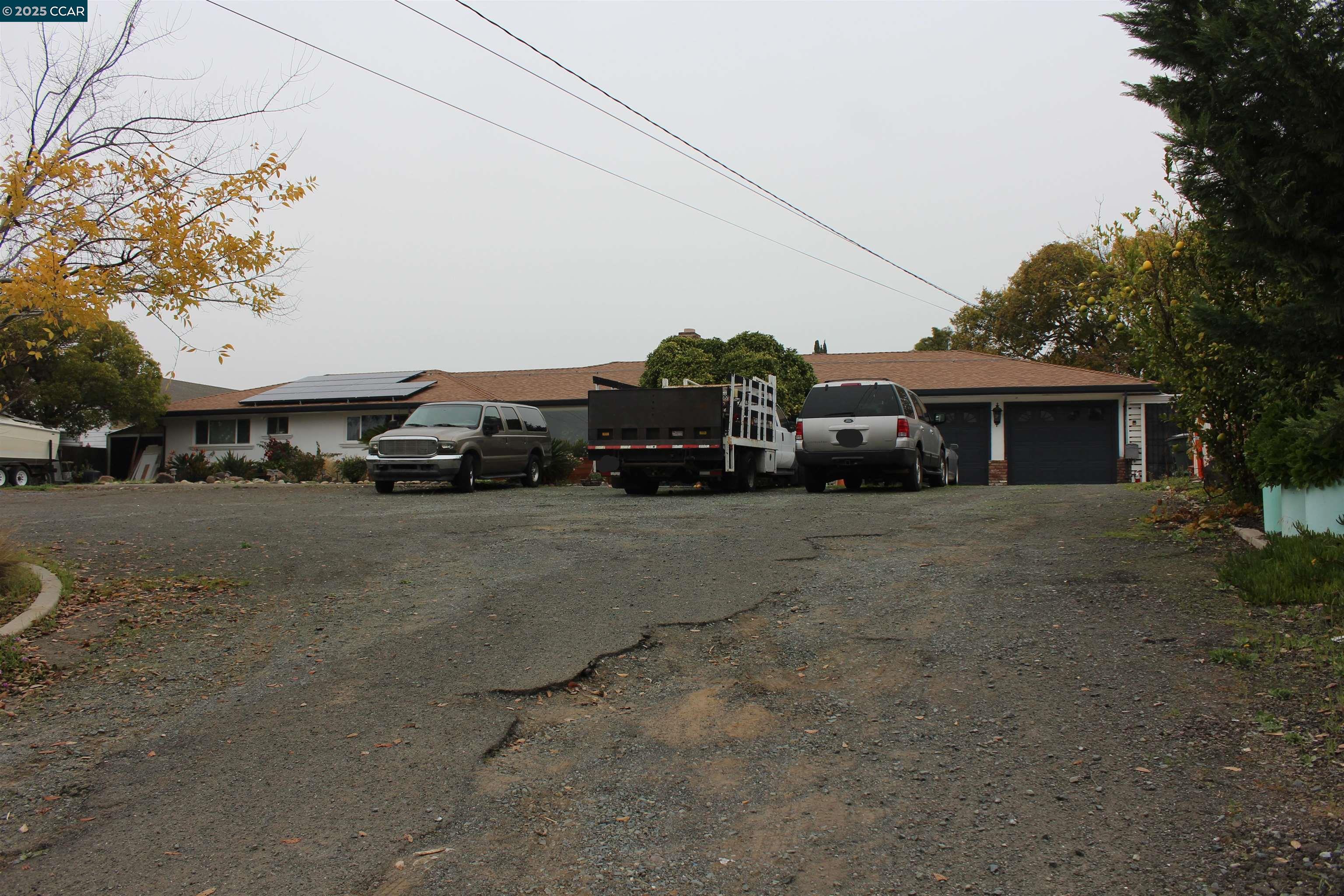 Detail Gallery Image 7 of 12 For 330 W Cypress Rd, Oakley,  CA 94561 - 3 Beds | 2 Baths