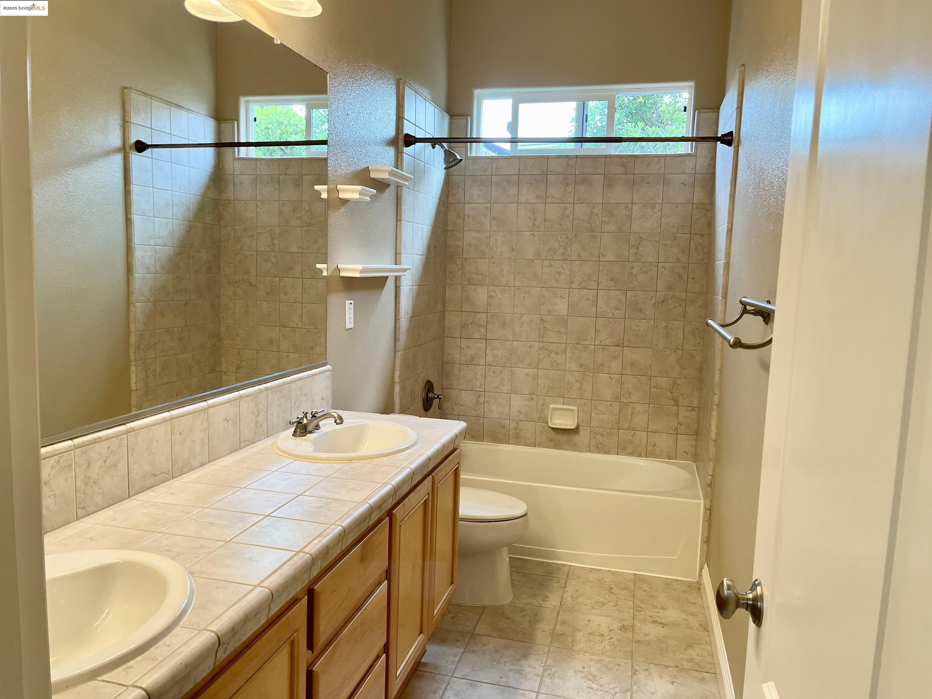 Detail Gallery Image 12 of 16 For 2497 Winged Foot Road, Brentwood,  CA 94513 - 4 Beds | 2/1 Baths