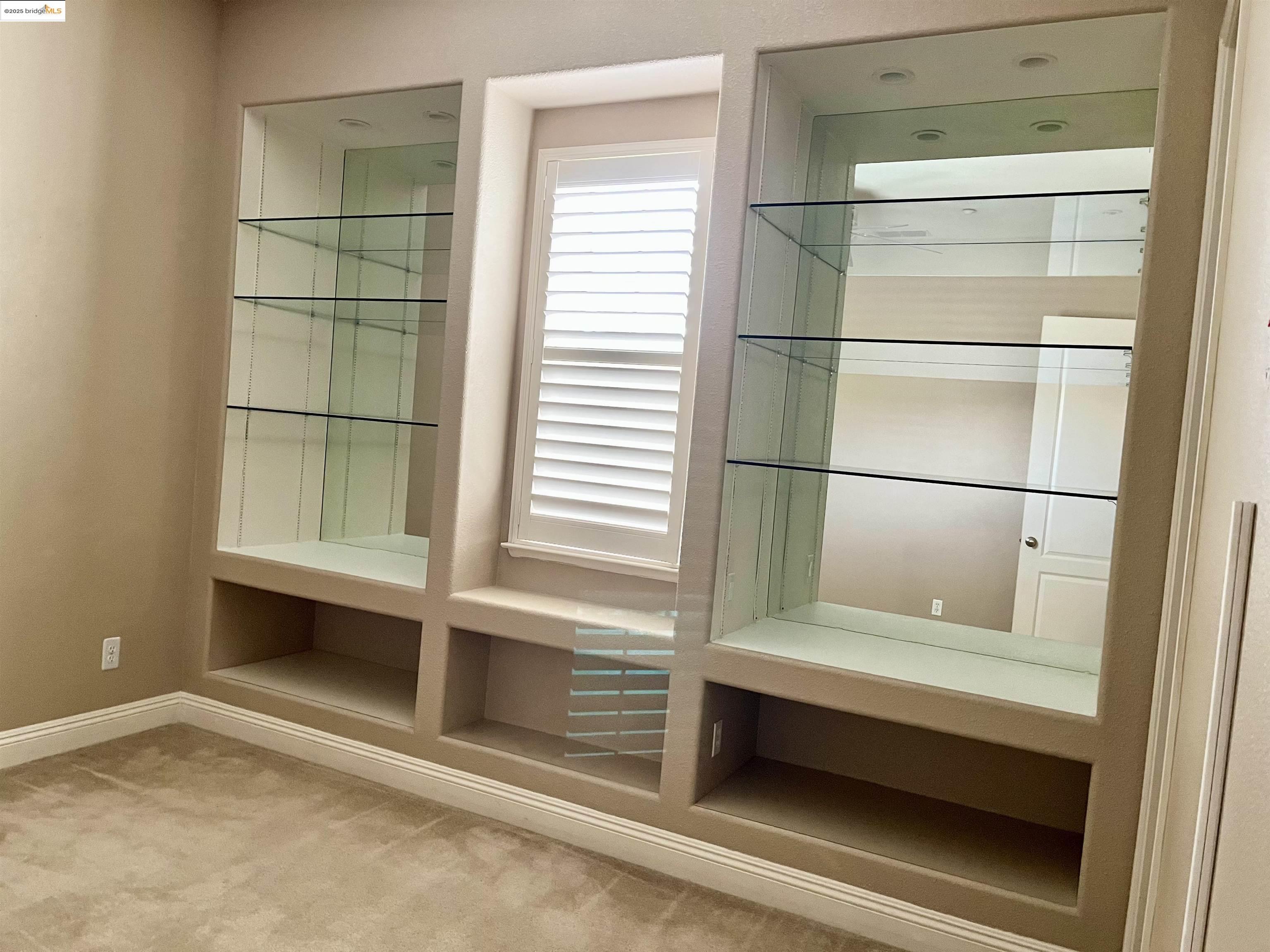 Detail Gallery Image 6 of 16 For 2497 Winged Foot Road, Brentwood,  CA 94513 - 4 Beds | 2/1 Baths