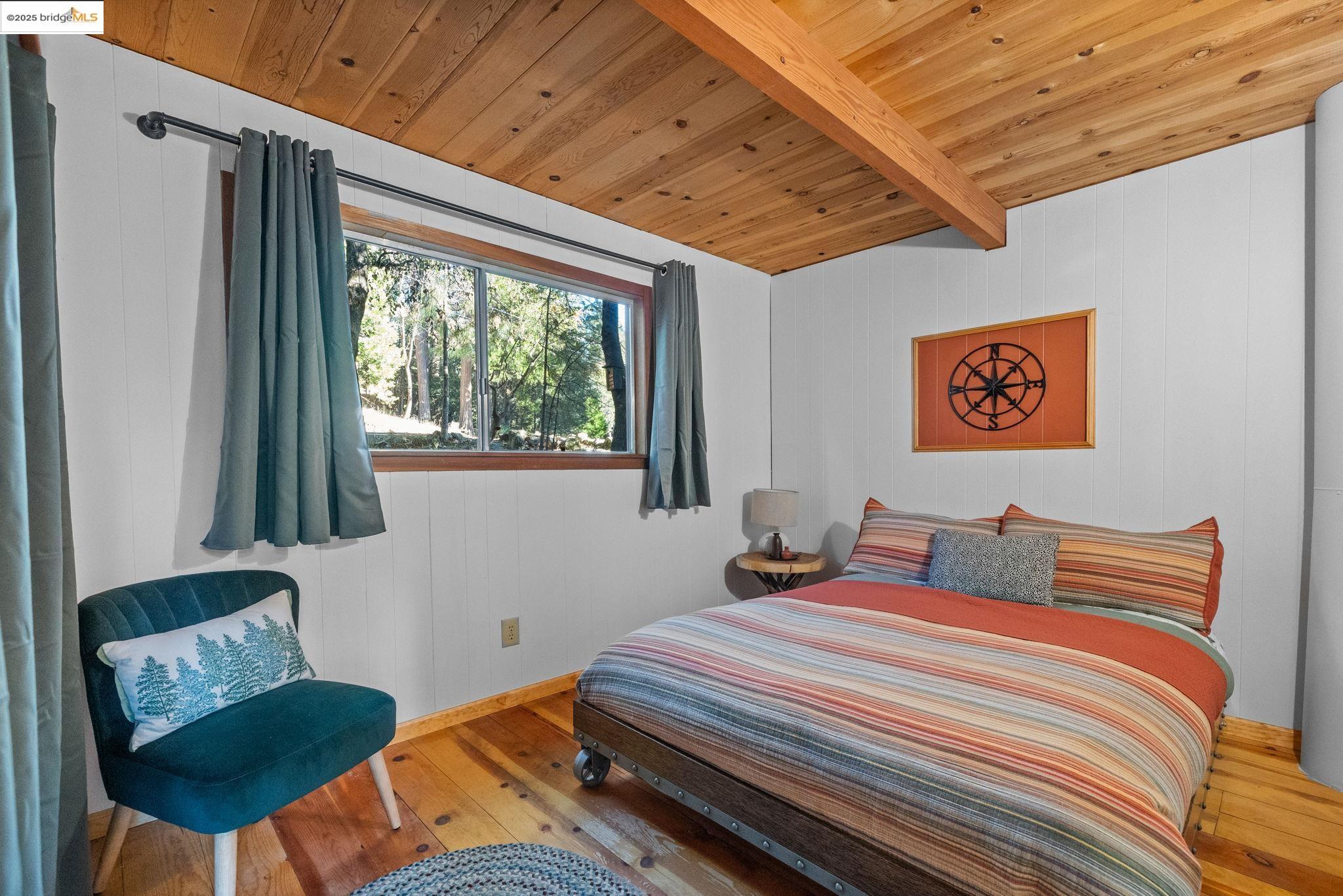 Detail Gallery Image 10 of 32 For 17819 Robin Rd, Twain Harte,  CA 95383 - 3 Beds | 2/1 Baths