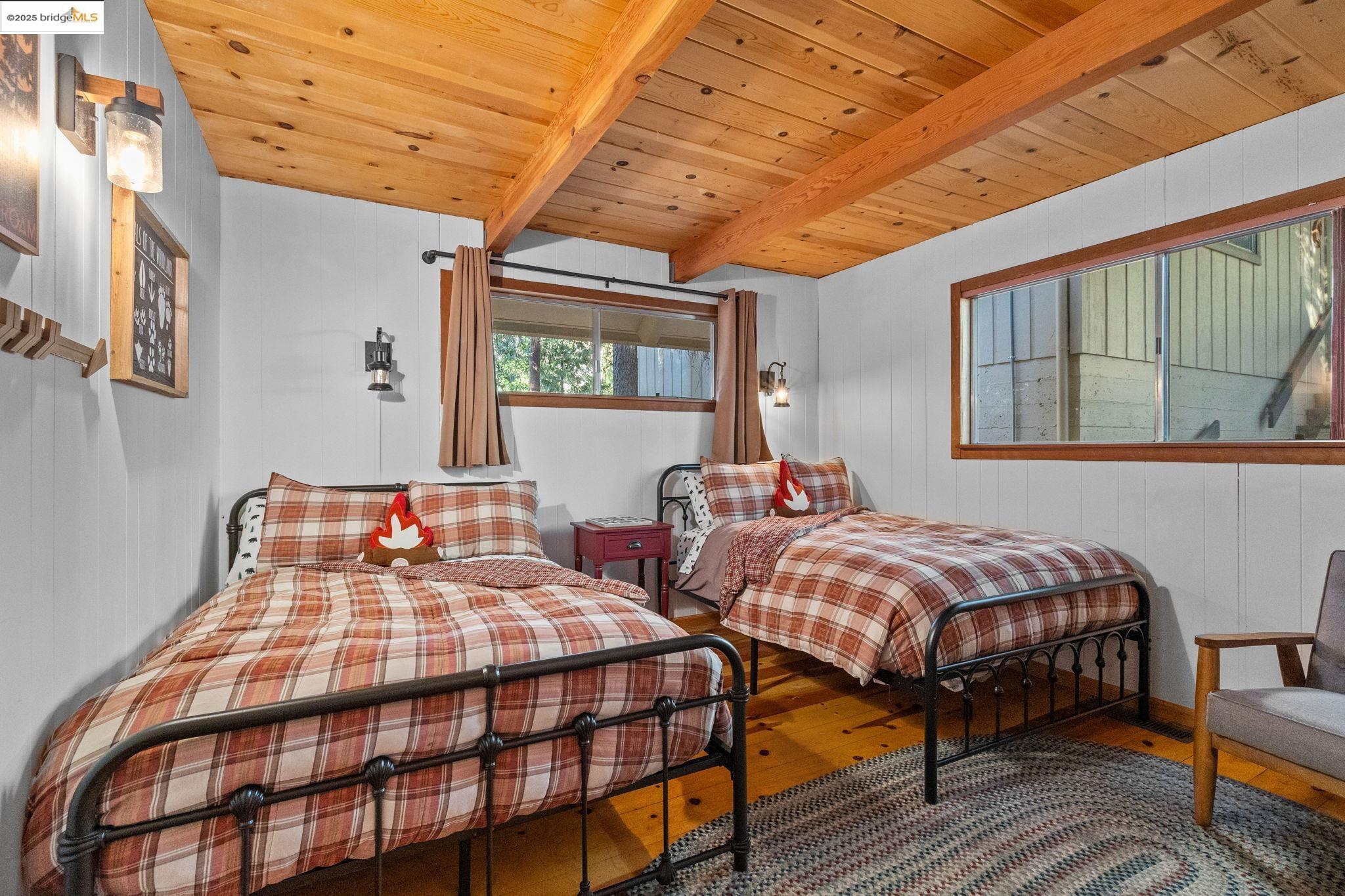 Detail Gallery Image 11 of 32 For 17819 Robin Rd, Twain Harte,  CA 95383 - 3 Beds | 2/1 Baths