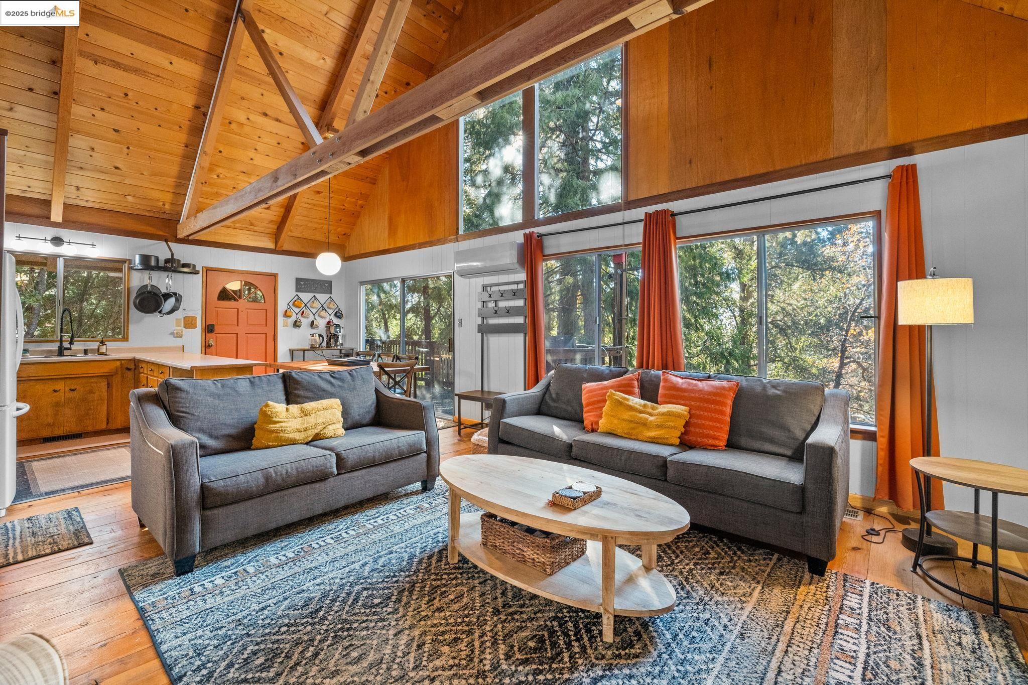 Detail Gallery Image 8 of 32 For 17819 Robin Rd, Twain Harte,  CA 95383 - 3 Beds | 2/1 Baths