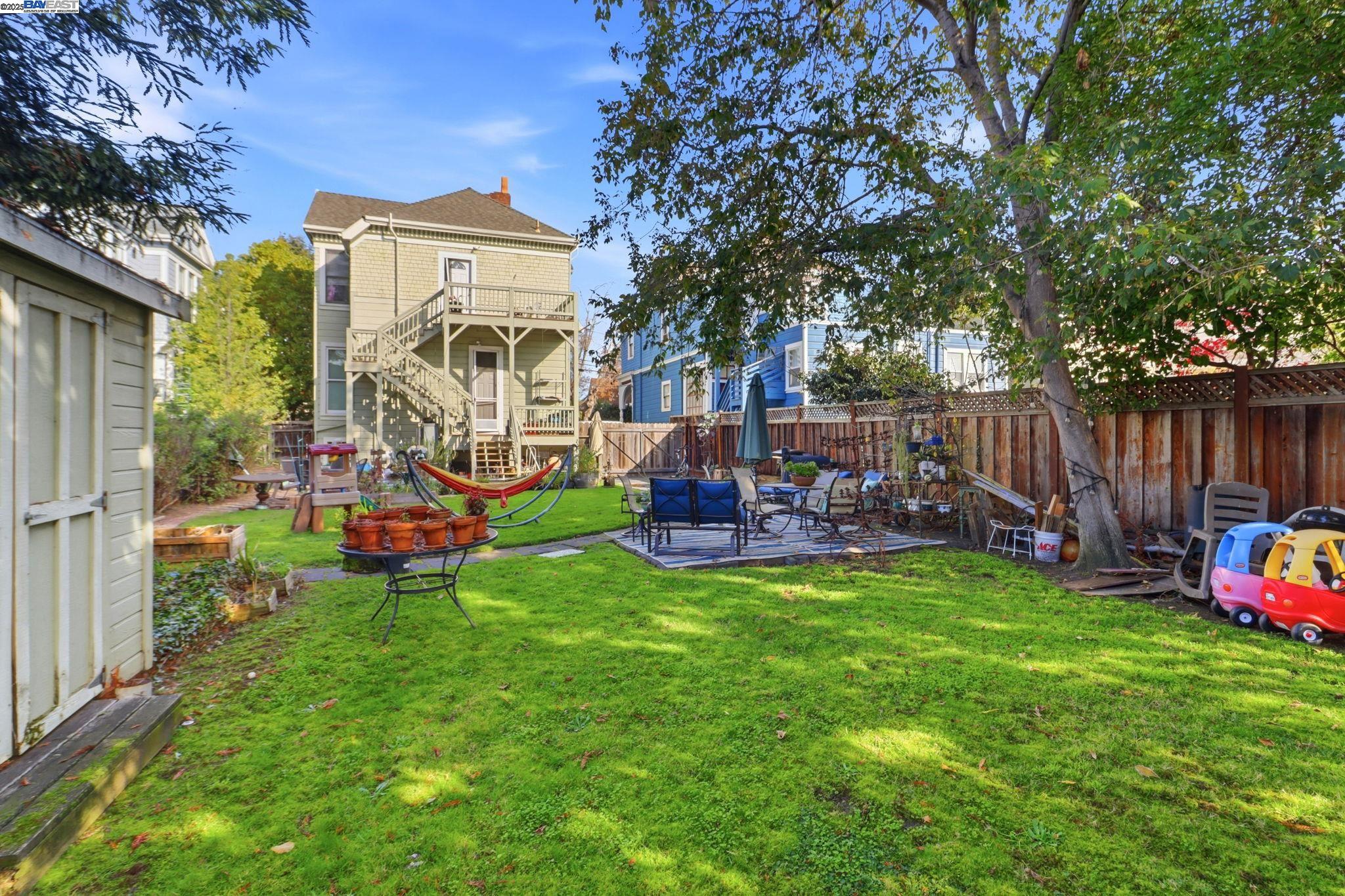 Detail Gallery Image 12 of 14 For 1822 San Antonio Ave, Alameda,  CA 94501 - – Beds | – Baths