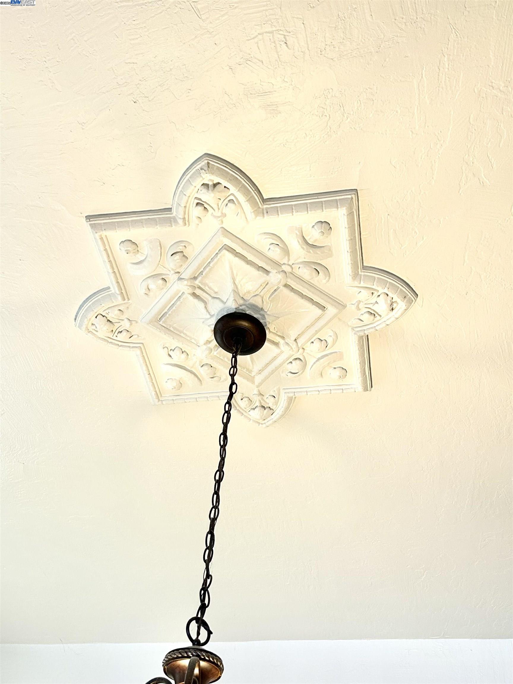 Detail Gallery Image 6 of 15 For 1822 San Antonio Ave, Alameda,  CA 94501 - – Beds | – Baths