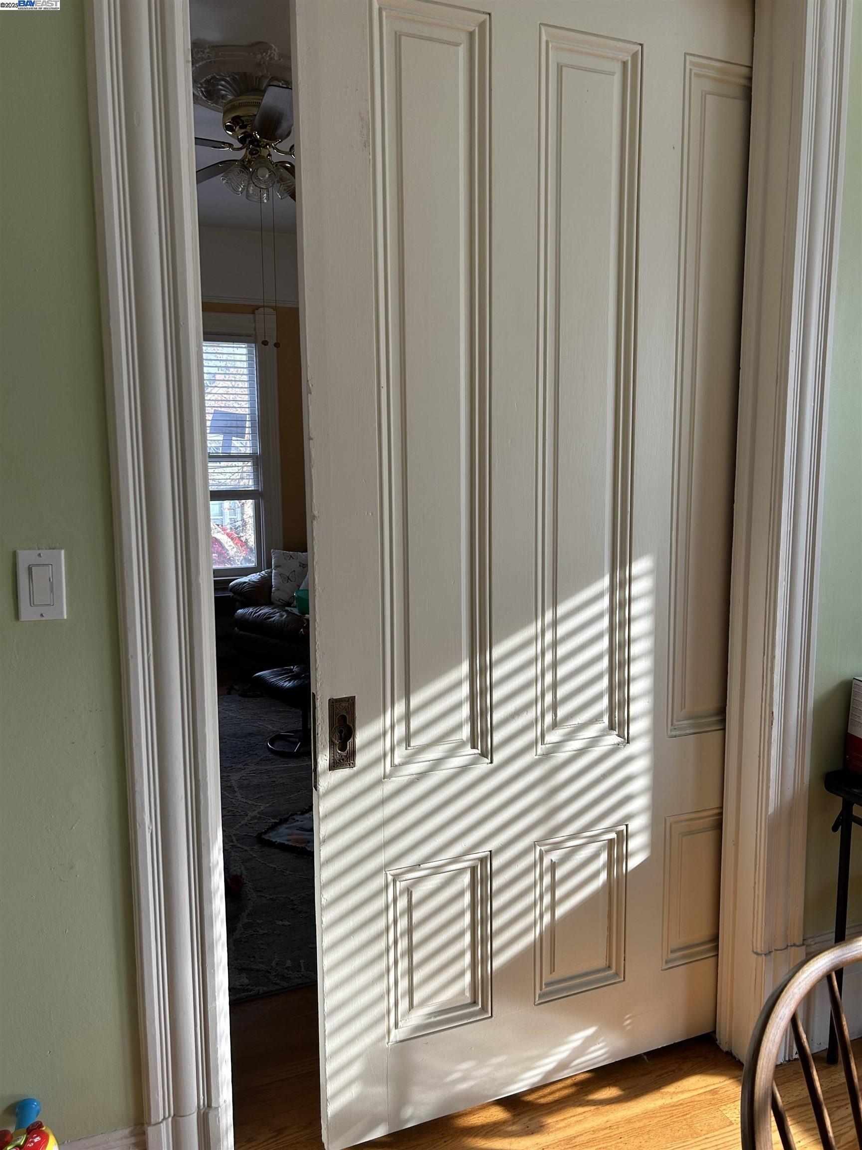 Detail Gallery Image 6 of 14 For 1822 San Antonio Ave, Alameda,  CA 94501 - – Beds | – Baths