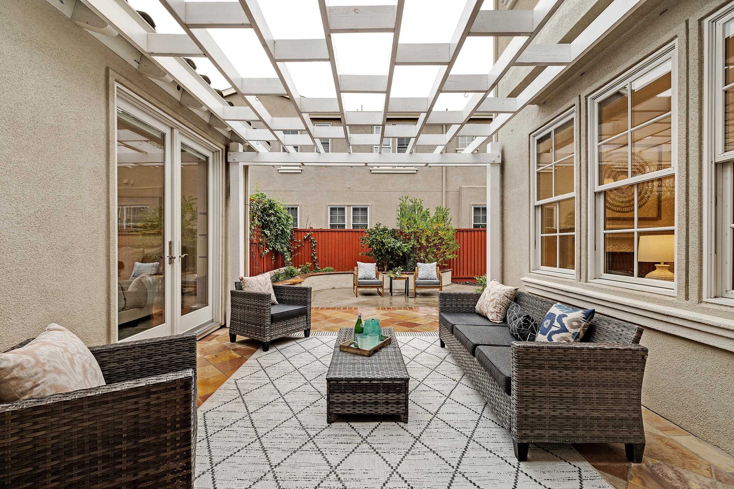 Detail Gallery Image 16 of 56 For 2428 Teal Ln, Alameda,  CA 94501 - 4 Beds | 3 Baths