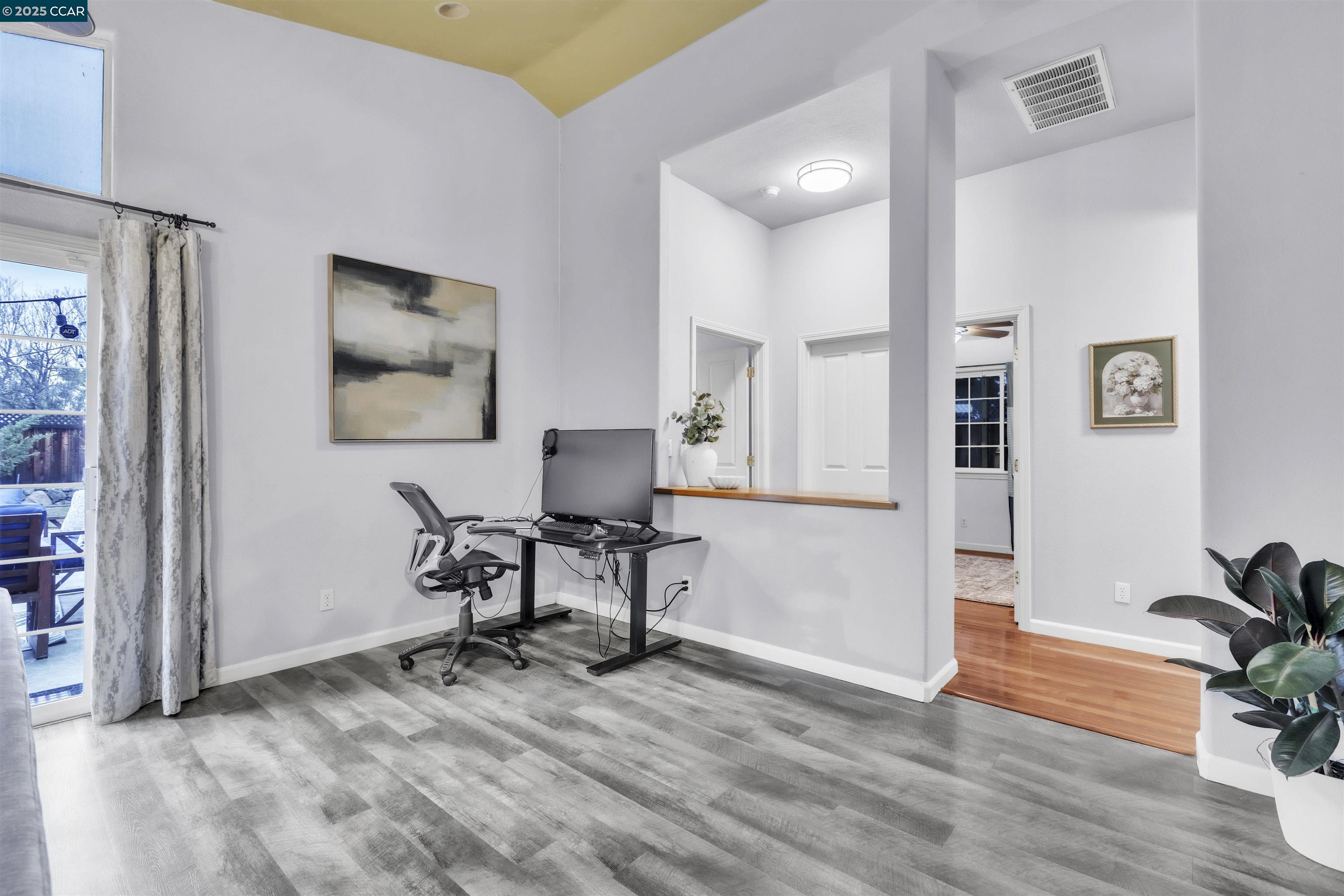 Detail Gallery Image 4 of 35 For 2086 Homecoming Way, Brentwood,  CA 94513 - 3 Beds | 2 Baths