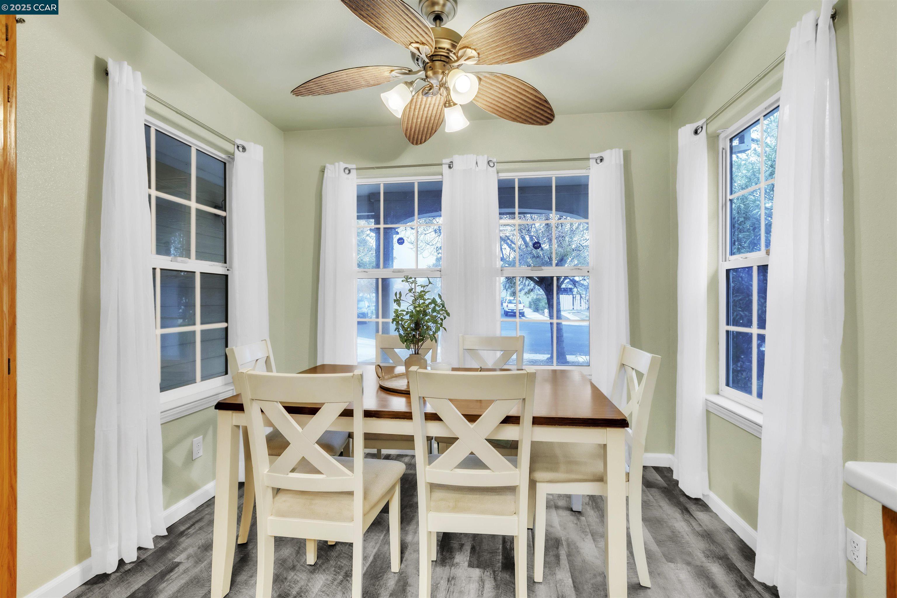 Detail Gallery Image 10 of 35 For 2086 Homecoming Way, Brentwood,  CA 94513 - 3 Beds | 2 Baths