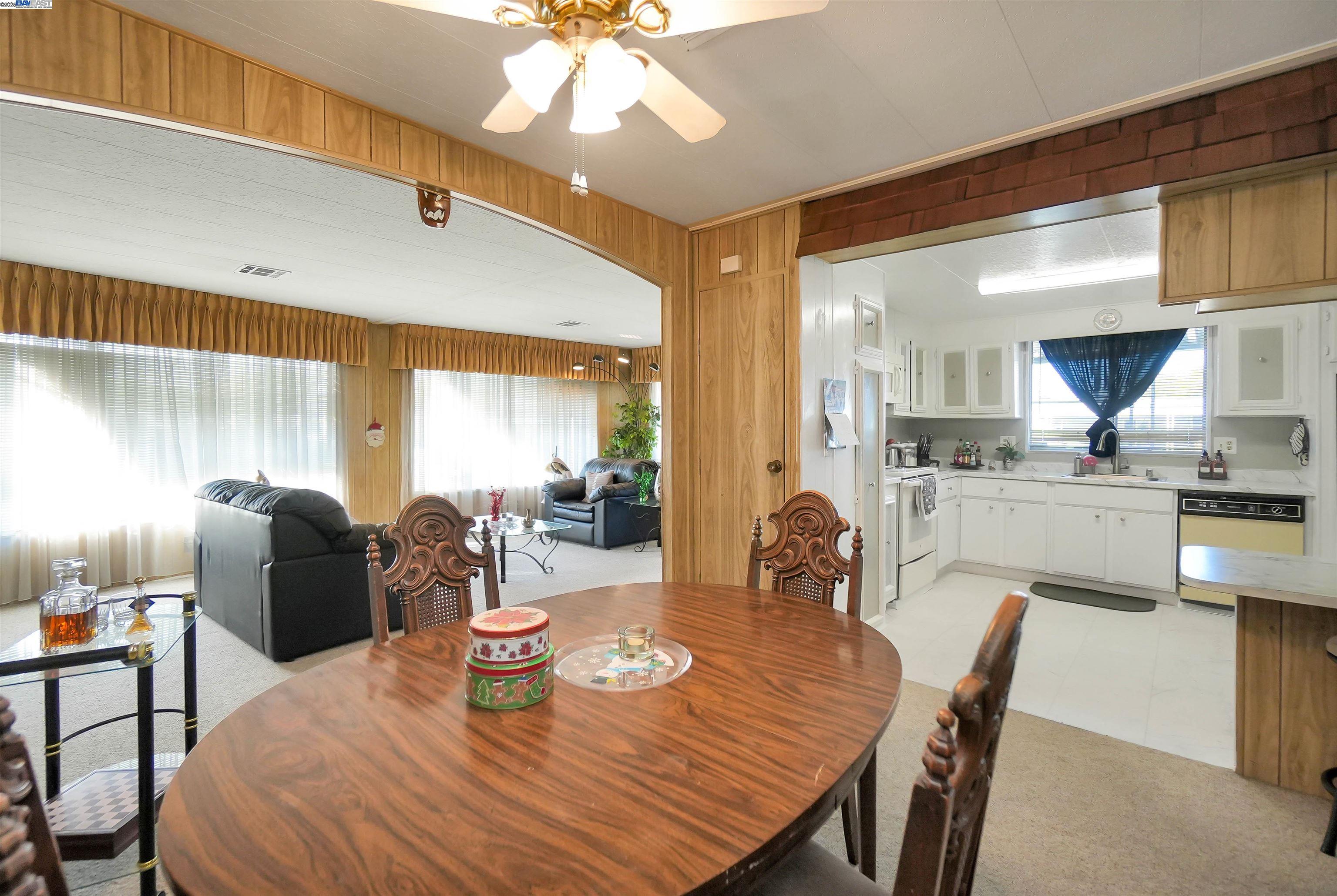 Detail Gallery Image 27 of 52 For 29050 S Westminster, Hayward,  CA 94544 - 2 Beds | 2 Baths