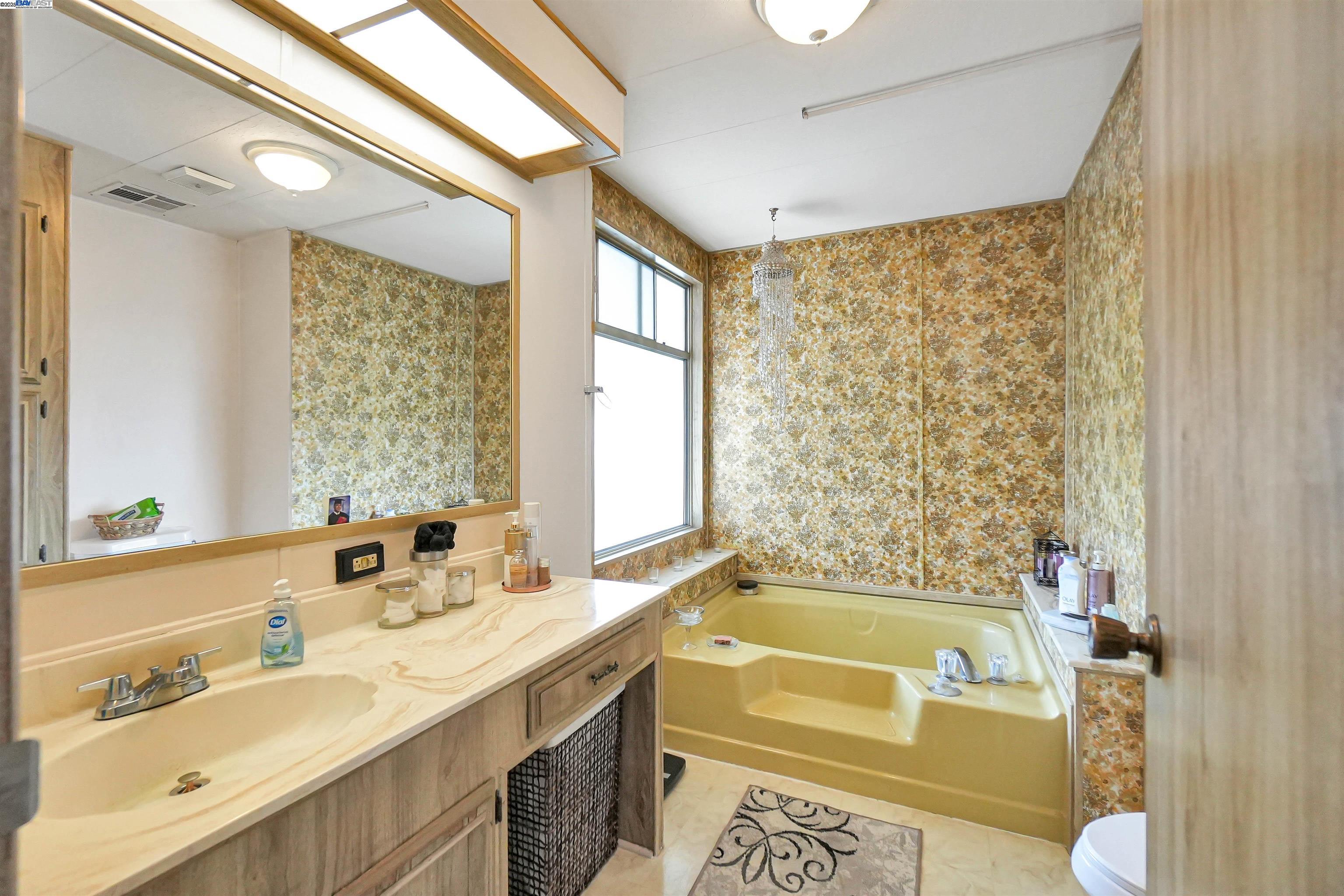 Detail Gallery Image 43 of 52 For 29050 S Westminster, Hayward,  CA 94544 - 2 Beds | 2 Baths