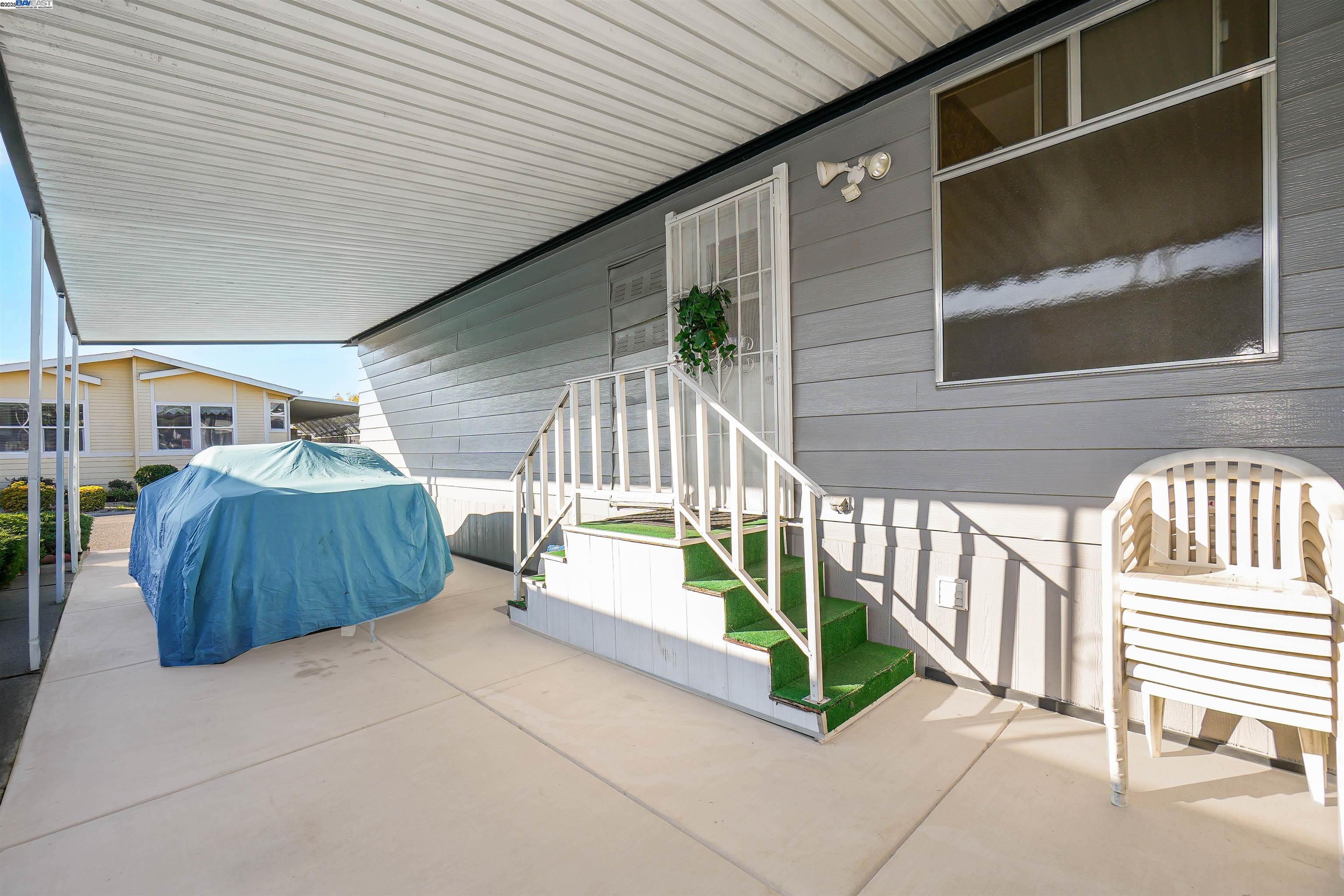 Detail Gallery Image 7 of 52 For 29050 S Westminster, Hayward,  CA 94544 - 2 Beds | 2 Baths