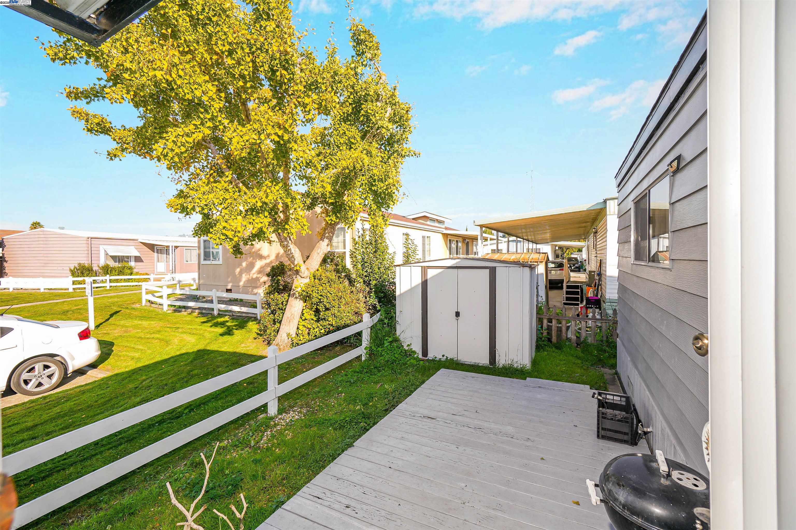 Detail Gallery Image 9 of 52 For 29050 S Westminster, Hayward,  CA 94544 - 2 Beds | 2 Baths