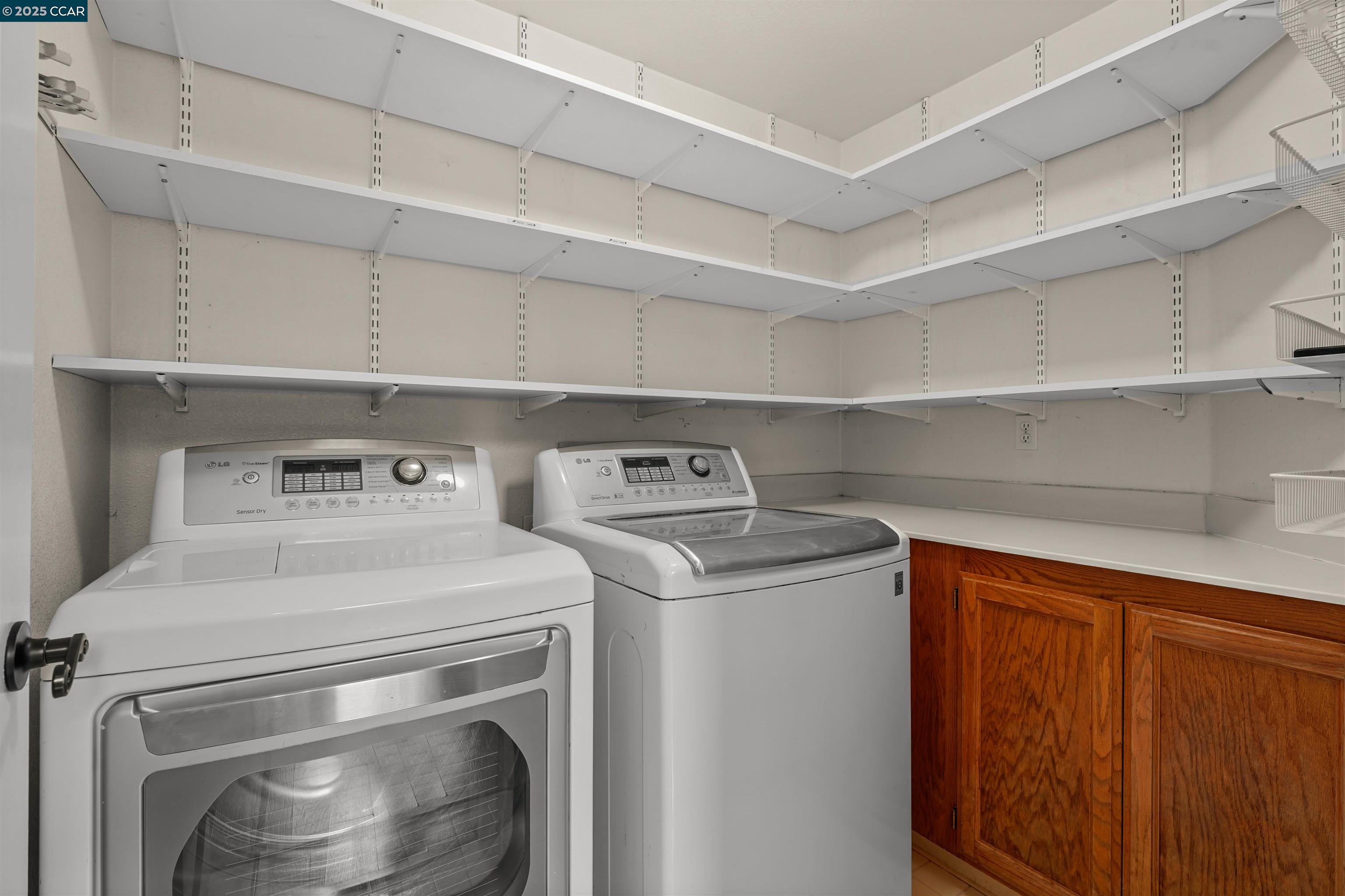 Detail Gallery Image 18 of 38 For 2063 Bluerock Ct, Concord,  CA 94521-1672 - 3 Beds | 2 Baths