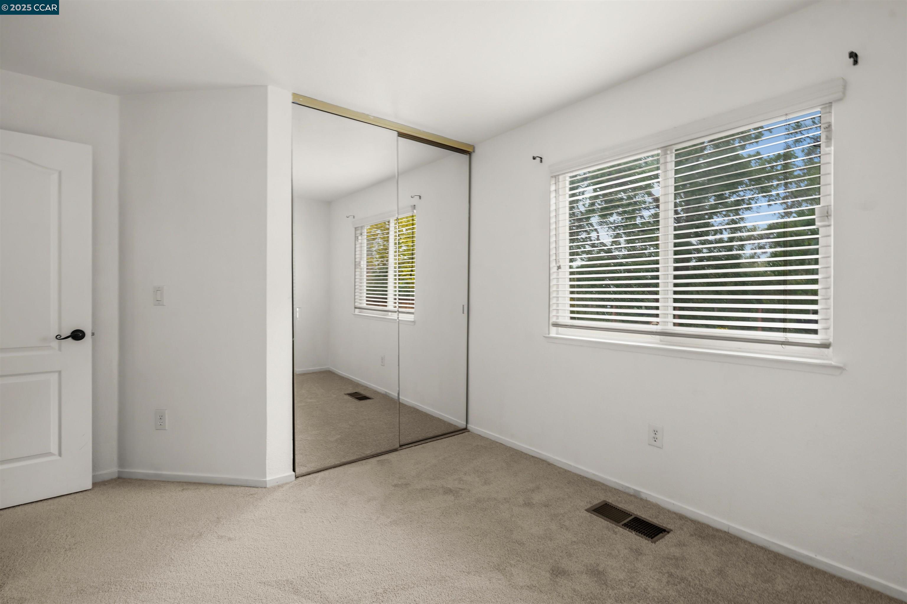 Detail Gallery Image 20 of 38 For 2063 Bluerock Ct, Concord,  CA 94521-1672 - 3 Beds | 2 Baths
